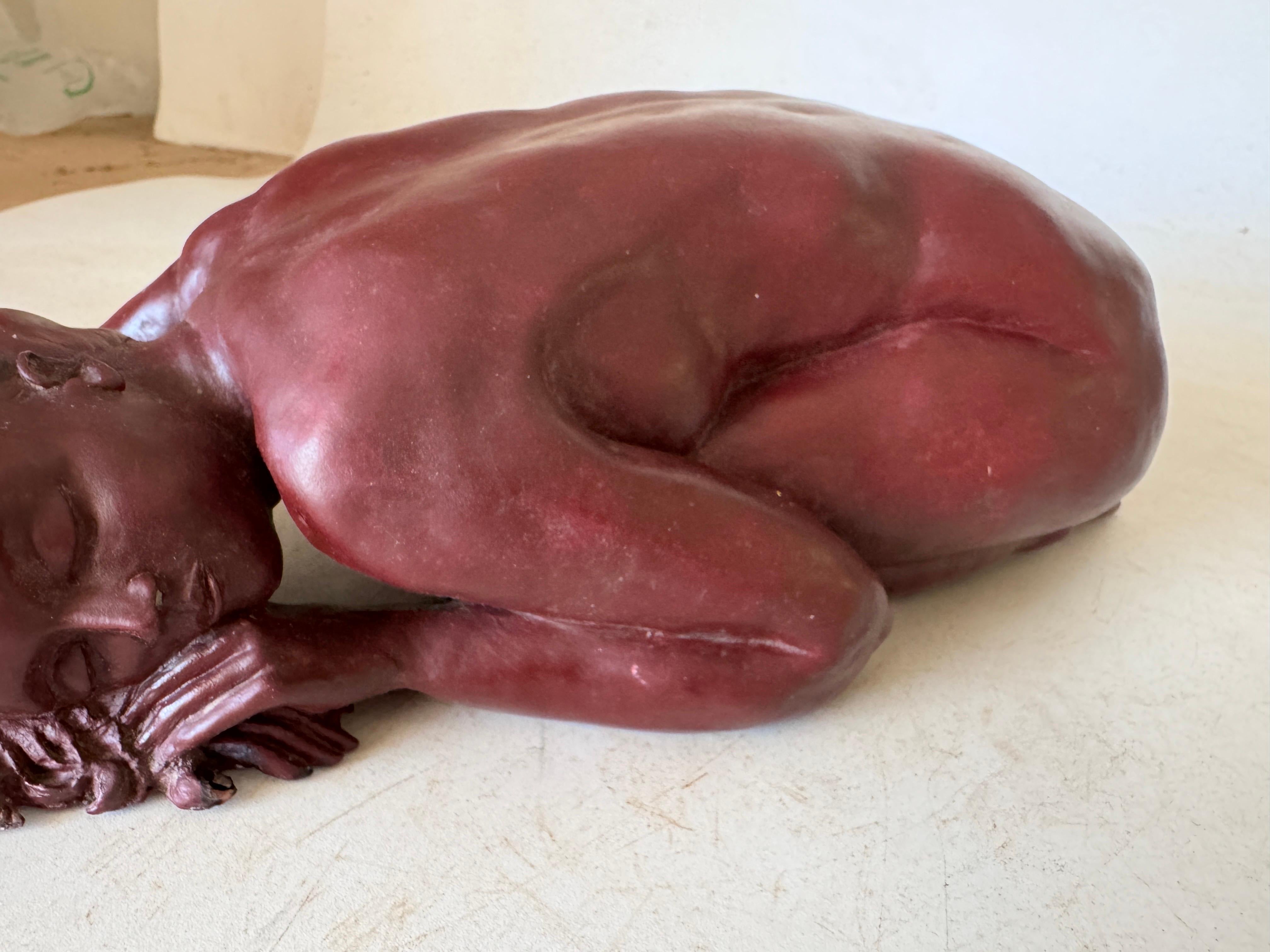 Sculpture in Clay, by French Artist Nude Women Lying France 1960, Bordeaux Color For Sale 10