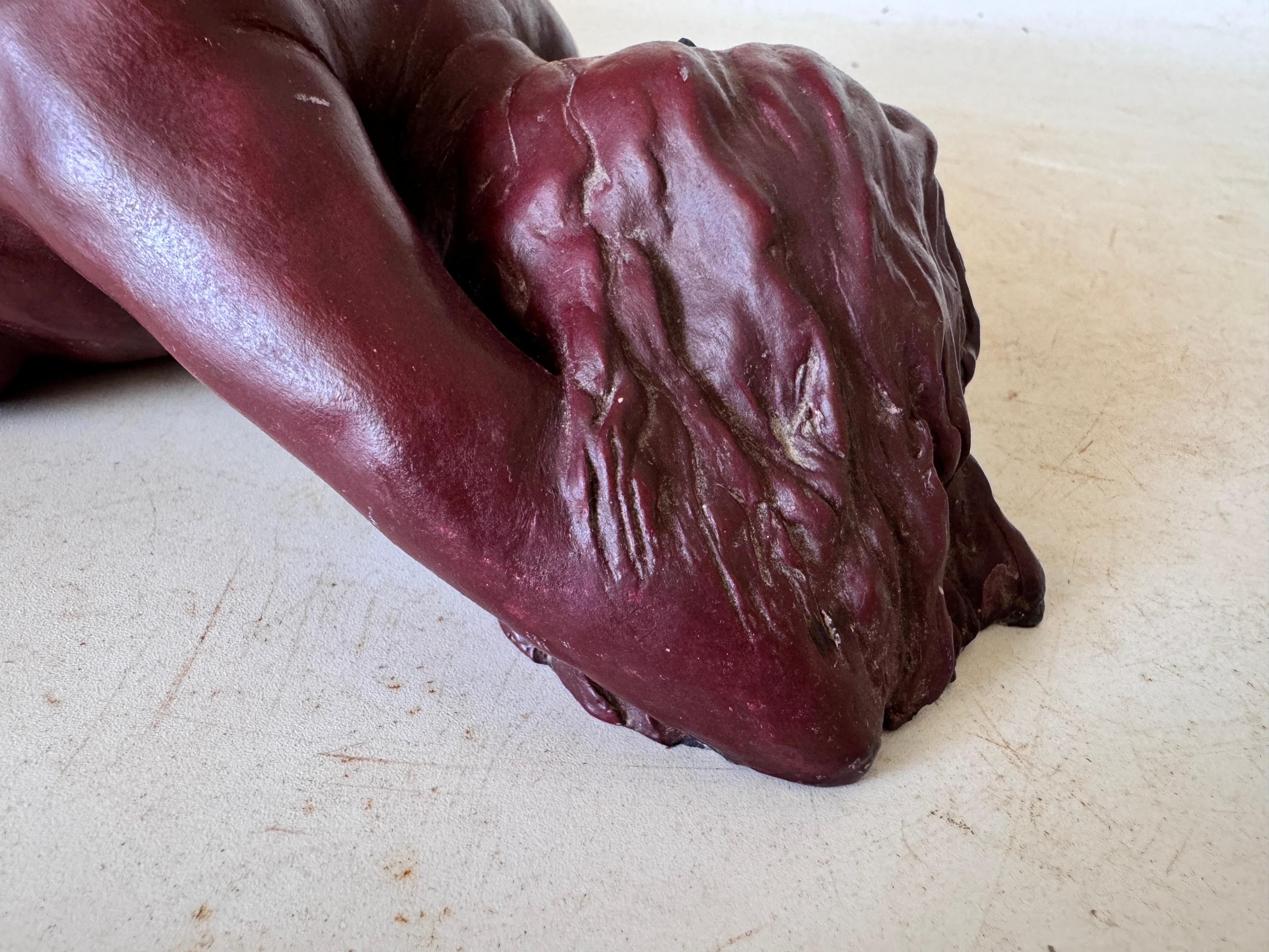 Sculpture in Clay, by French Artist Nude Women Lying France 1960, Bordeaux Color For Sale 3
