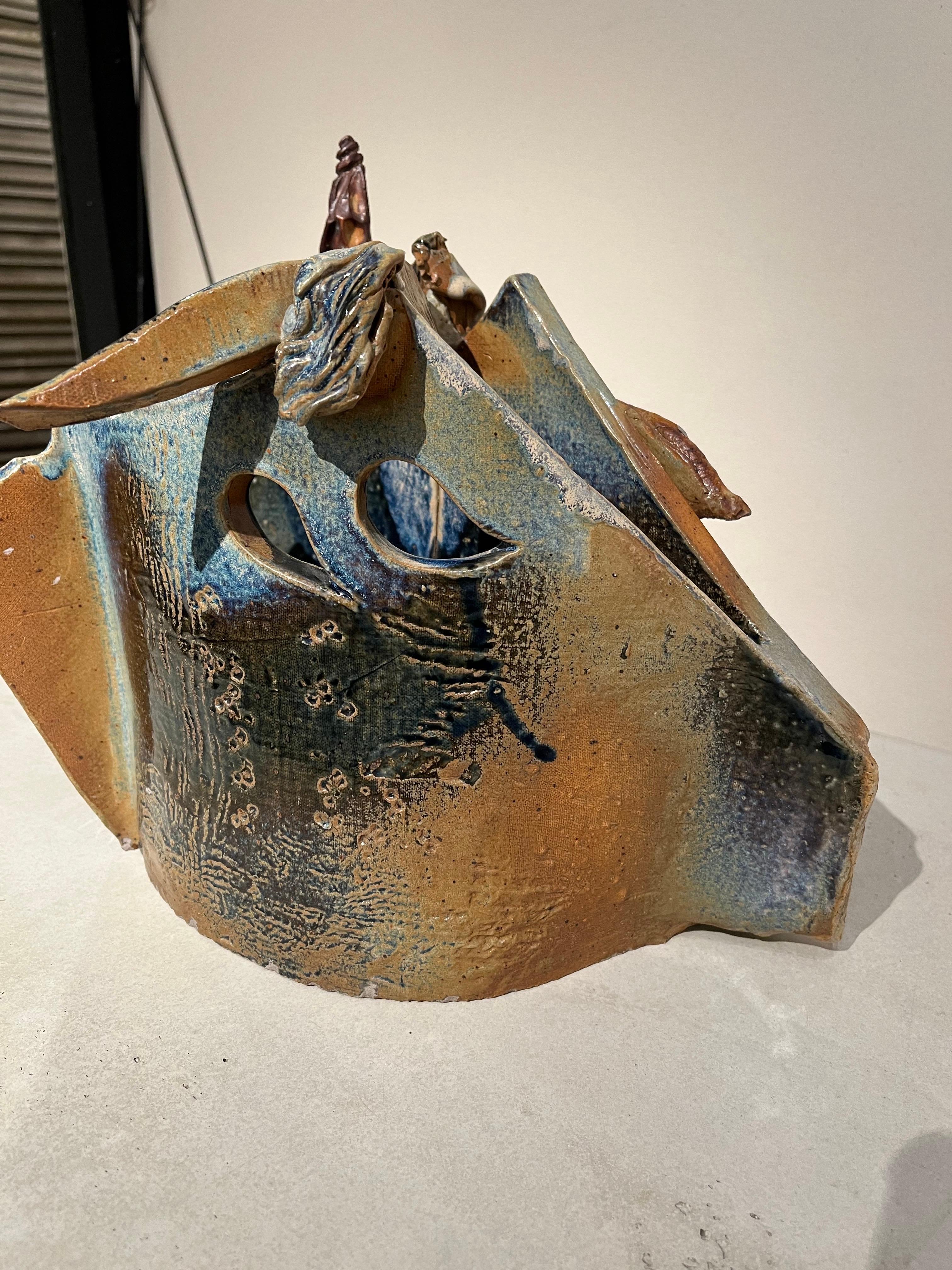 Skulptur aus Steingut (Keramik) im Angebot