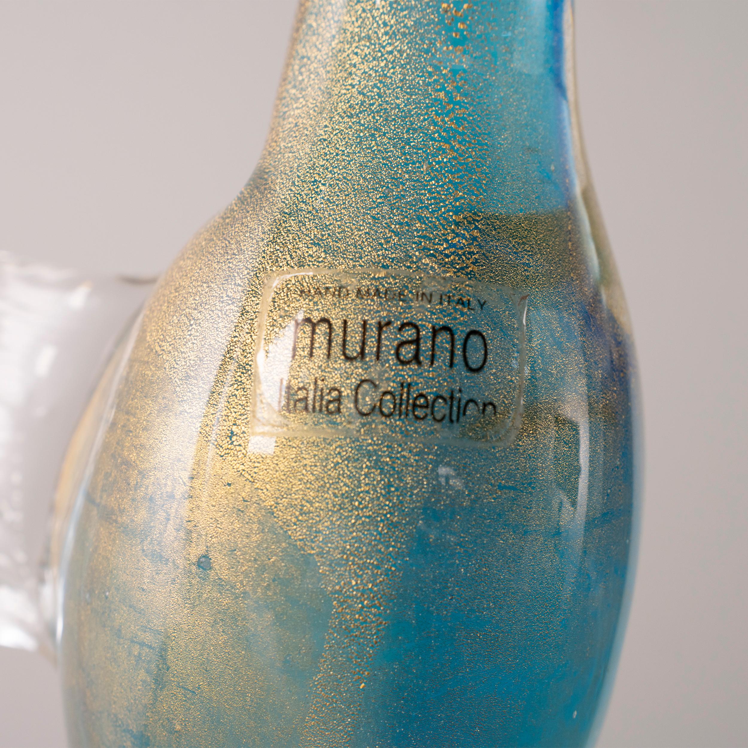 Hand-Crafted Sculpture in Murano glass, turquoise Parrot with gold leaf details, Italy For Sale