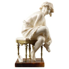 Antique Sculpture in Onyx and alabaster "Woman taking off her shoes" by Adolfo Luchini 