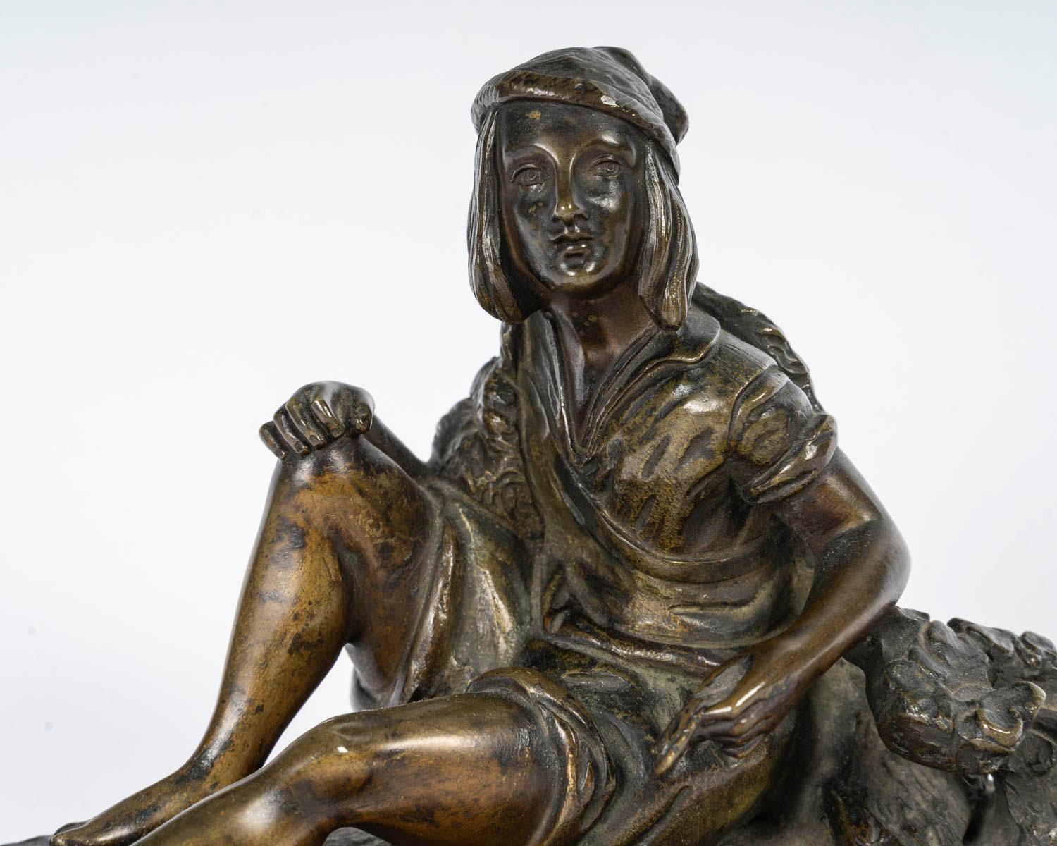 Scultura in bronzo patinato che rappresenta un giovane dell'antichità seduto nella natura, XX secolo, stile Napoleone III.

Scultura in bronzo patinato di un giovane dell'antichità seduto in mezzo alla natura, XX secolo, stile Napoleone III.

H: