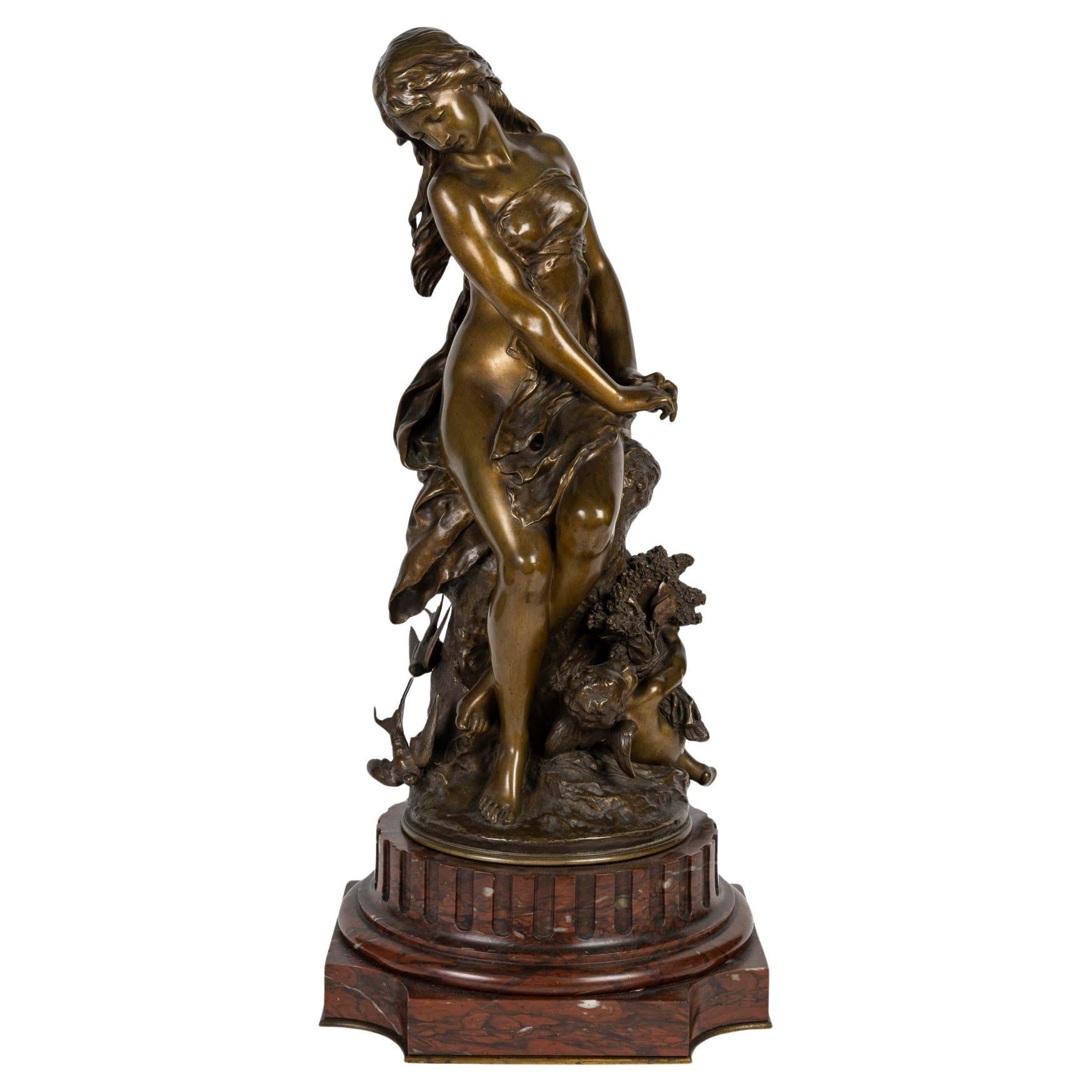 Escultura de bronce patinado de Mathurin Moreau, siglo XIX.