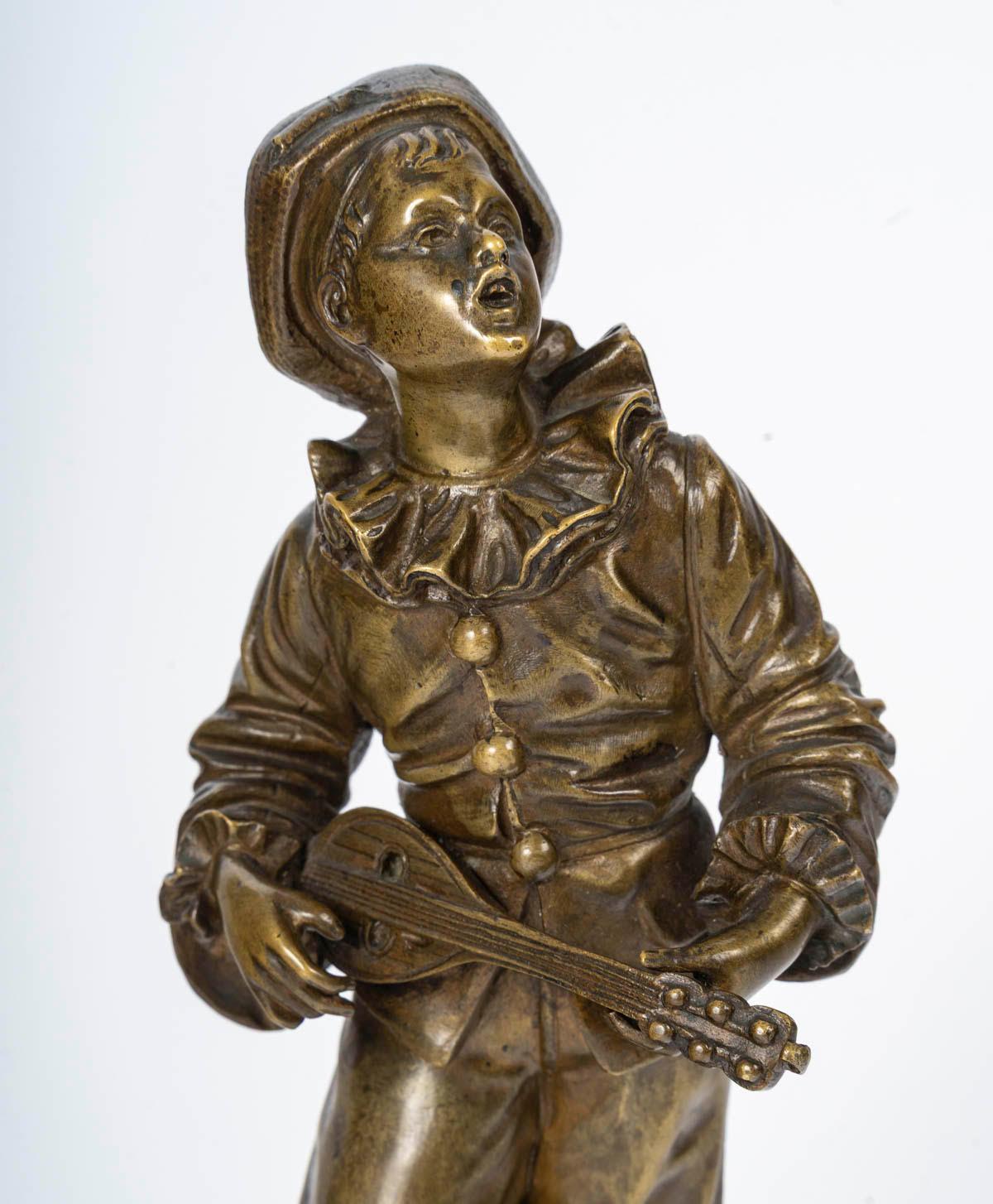 Bronzo Scultura in bronzo patinato, firmata Bouret, XX secolo, stile Art Déco. in vendita