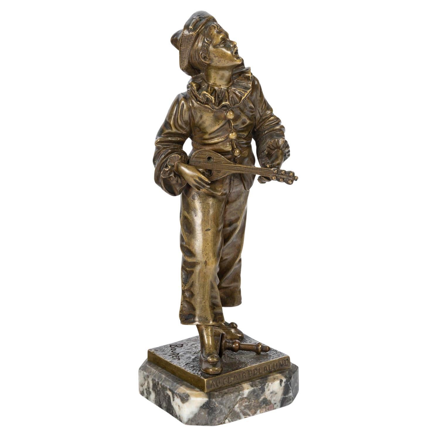 Scultura in bronzo patinato, firmata Bouret, XX secolo, stile Art Déco.
