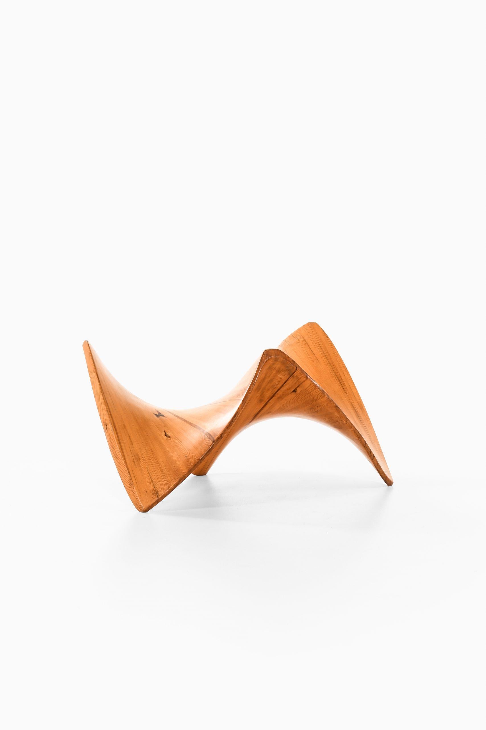 Scandinavian Modern Sculpture in Pine Wood by Unknown Designer For Sale