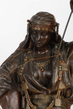 Sculpture régulière « La Fileuse Arabe » de Hottot, 19e siècle.