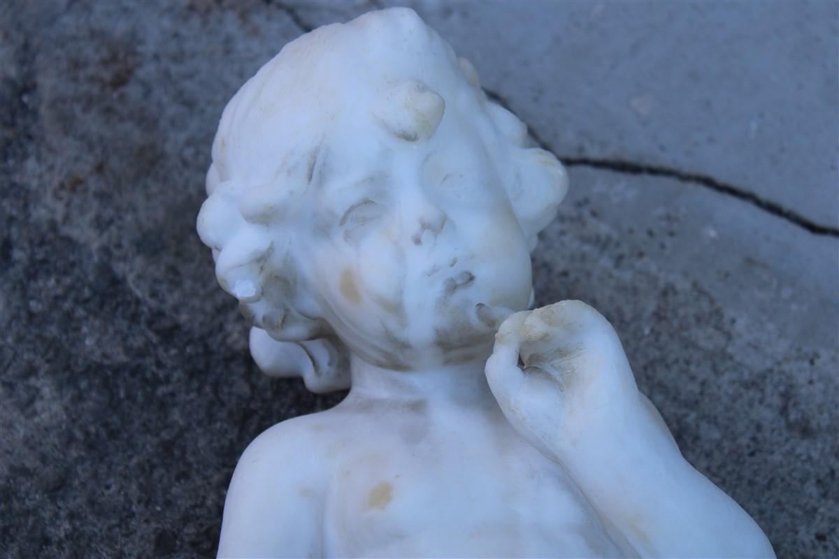 Sculpture in white alabaster 1910 with a child sitting on a wall thinking For Sale 2