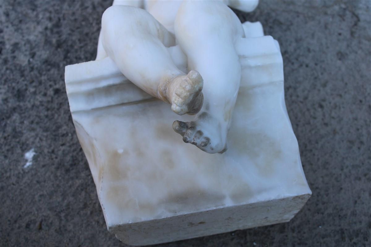 Sculpture in white alabaster 1910 with a child sitting on a wall thinking For Sale 4