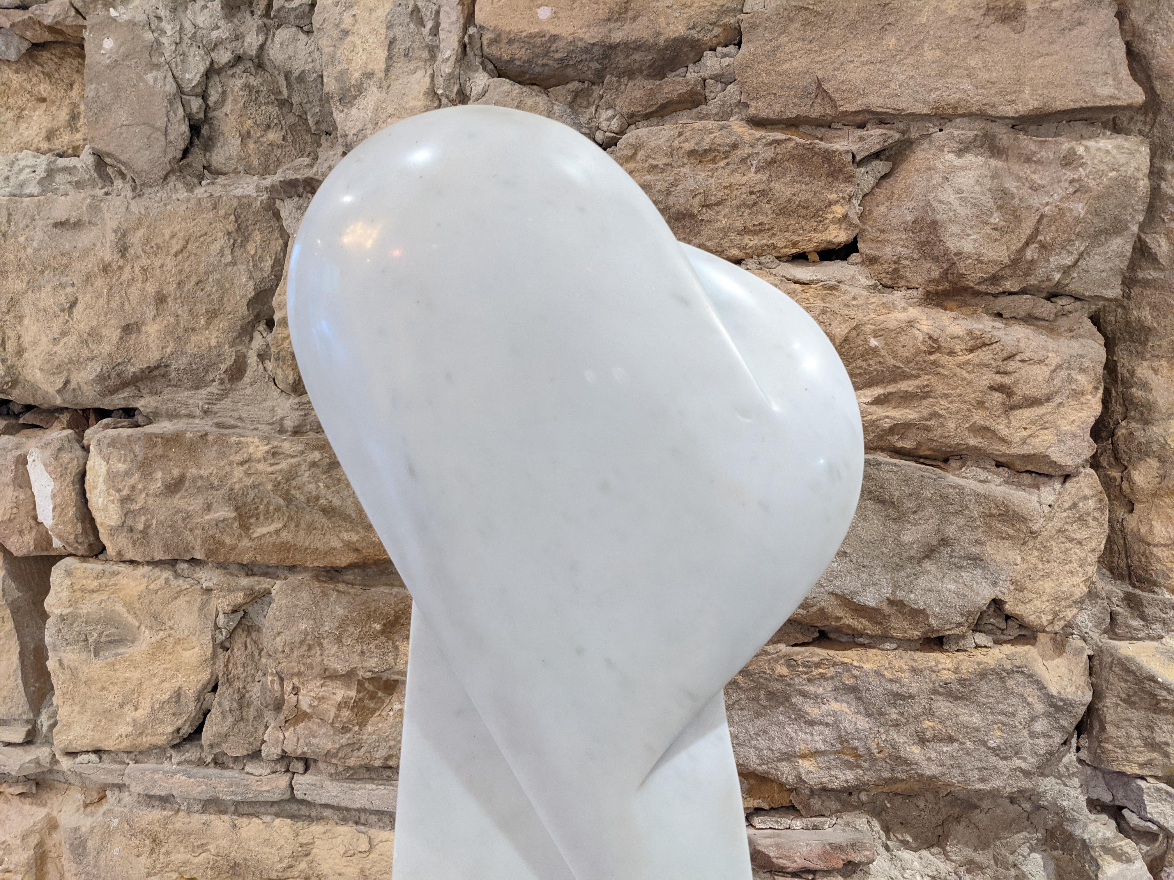 Modern Sculpture in White Carrara Marble by Bertrand Créac'h For Sale