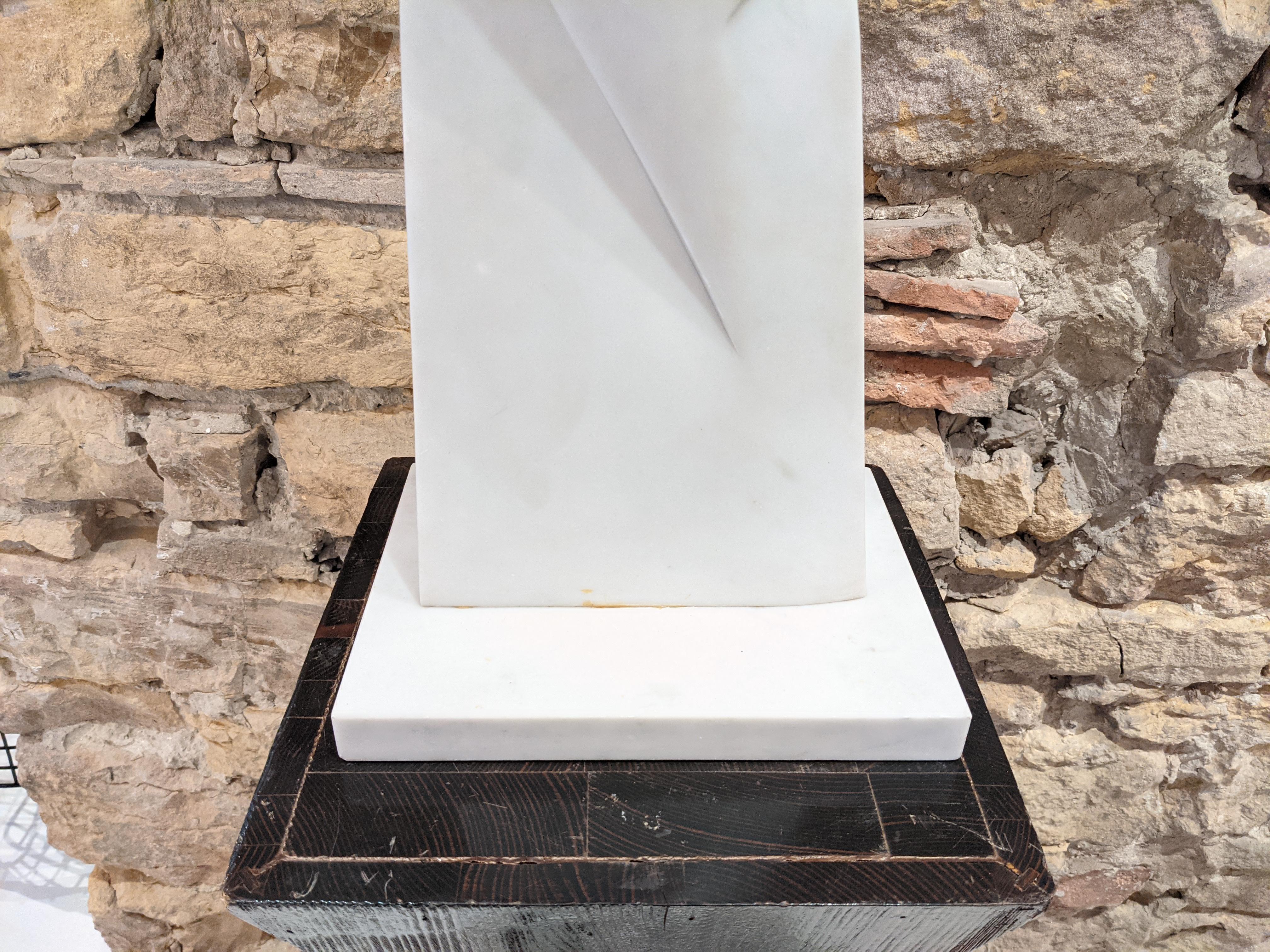 Sculpture in White Carrara Marble by Bertrand Créac'h For Sale 2