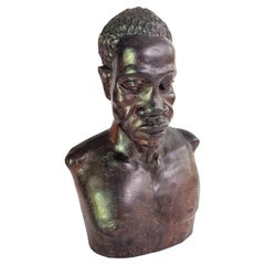 Skulptur aus Holz aus Afrika  Mann Körper, in einem Brown Farbe 20TH Jahrhundert