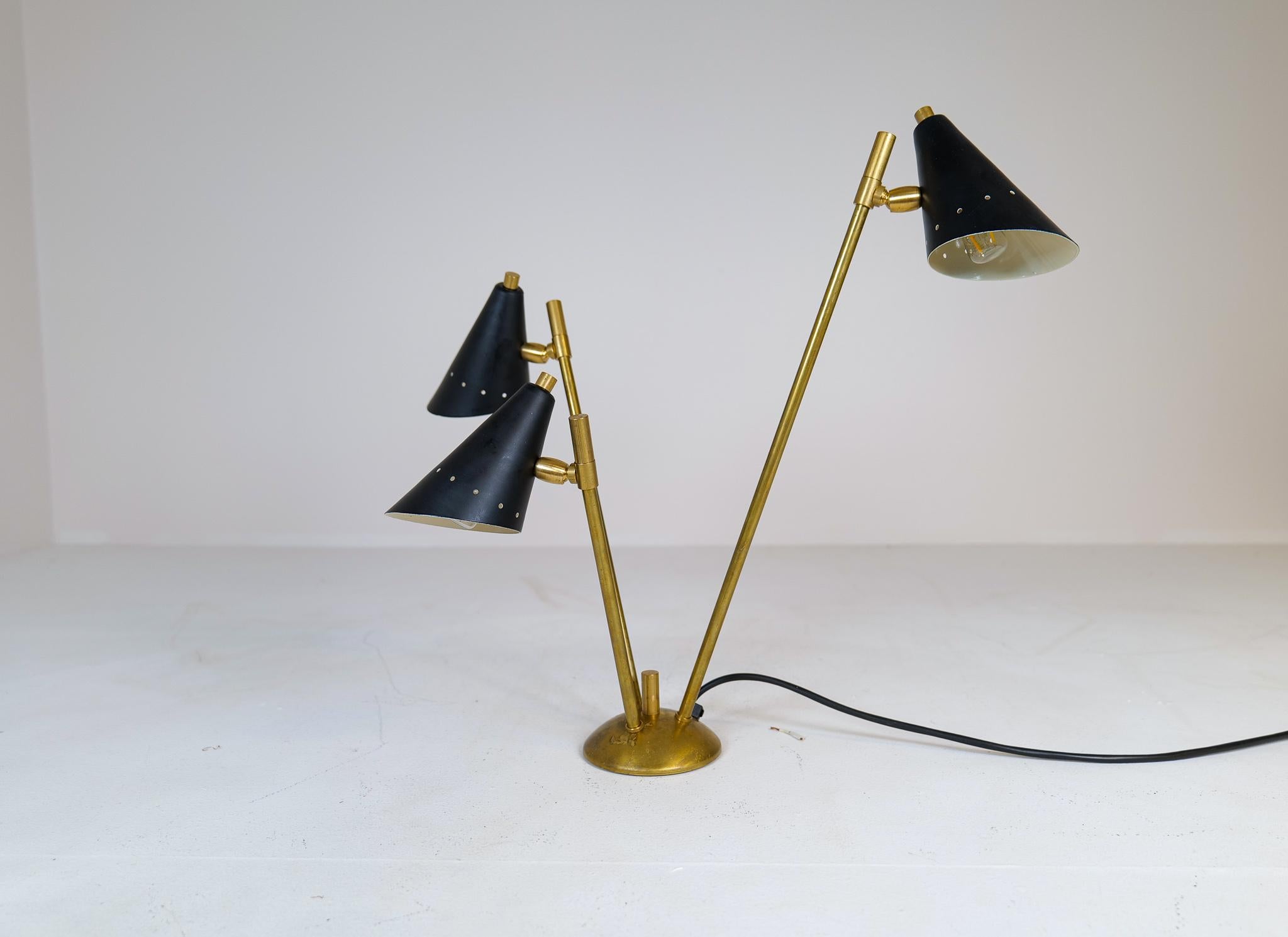 Sculpture Italian Modern Table Lamp Brass and Metal, Stilnovo Style For Sale 7