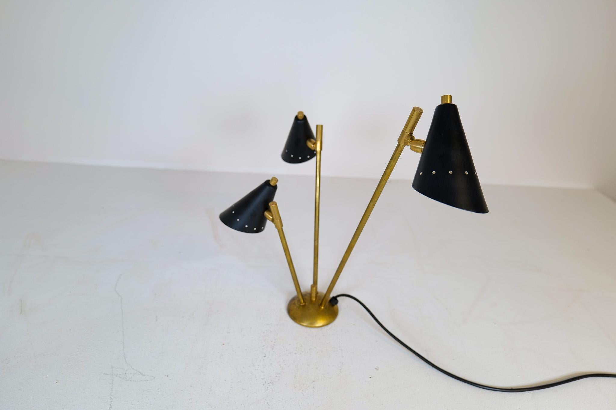 Sculpture Italian Modern Table Lamp Brass and Metal, Stilnovo Style For Sale 2