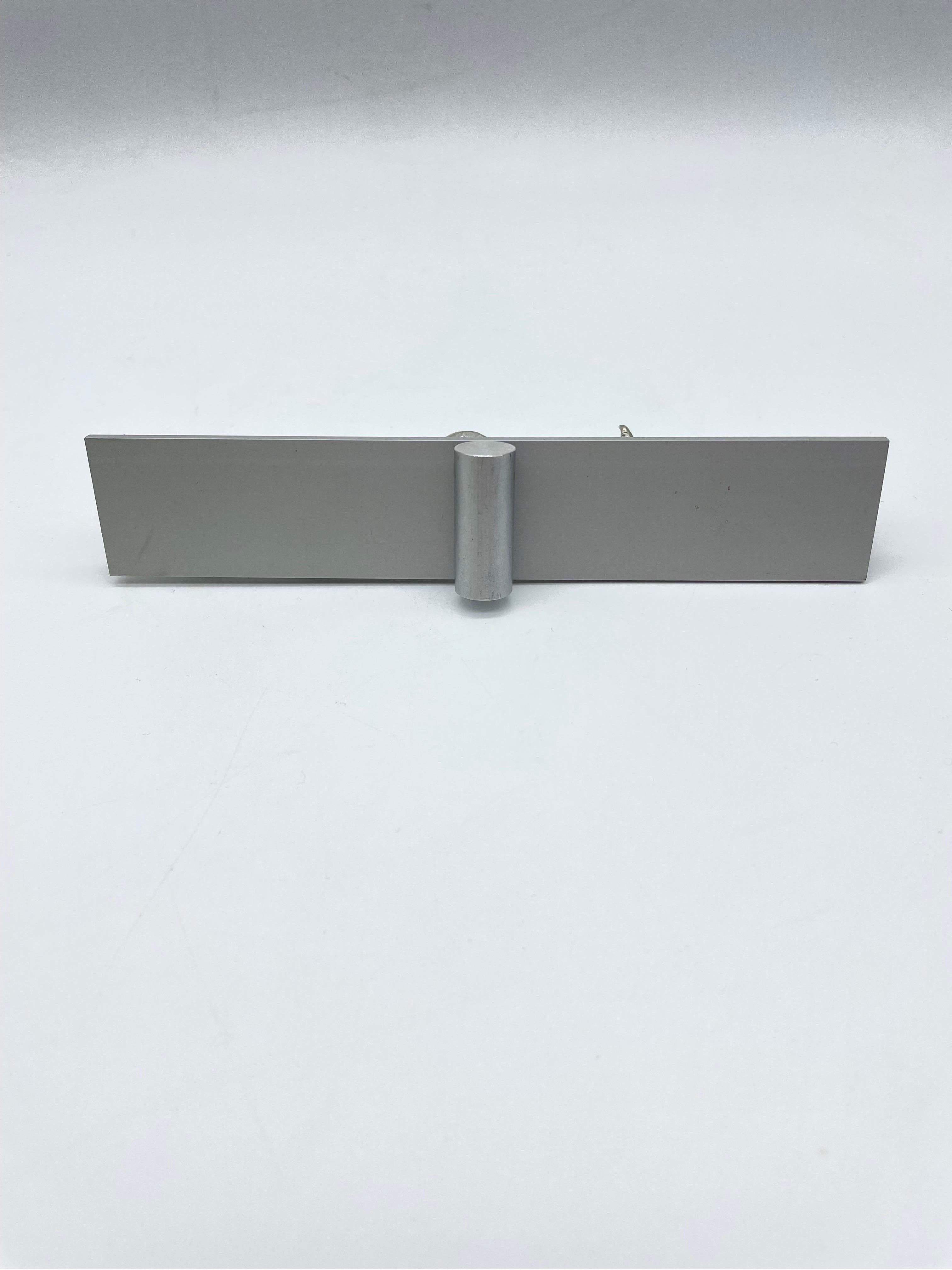 Sculpture Karsten Klingbeil (ours et taureau de Berlin). Accessoires de bureau/Porte-papier en vente 1