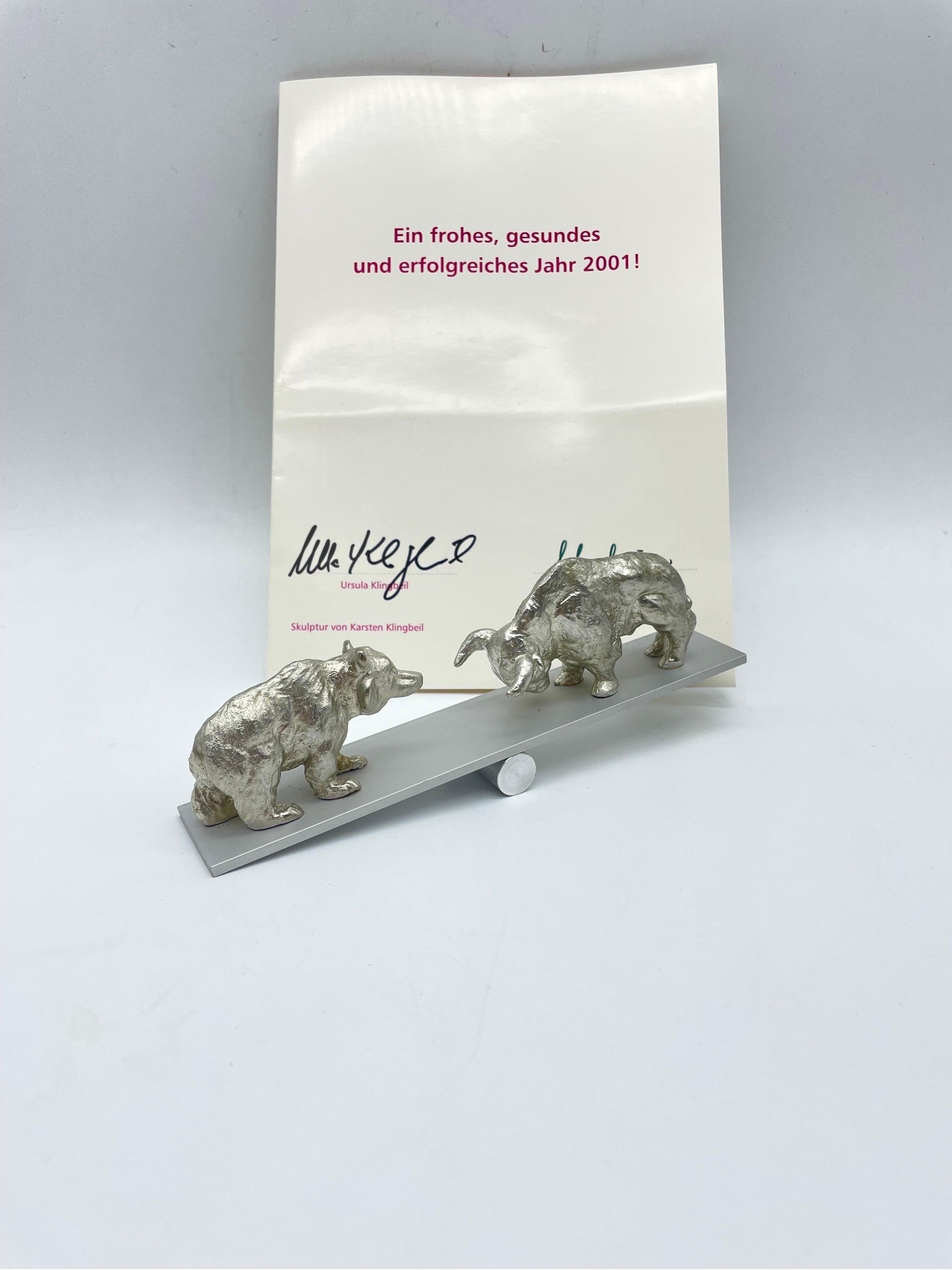 Sculpture Karsten Klingbeil (ours et taureau de Berlin). Accessoires de bureau/Porte-papier en vente 2