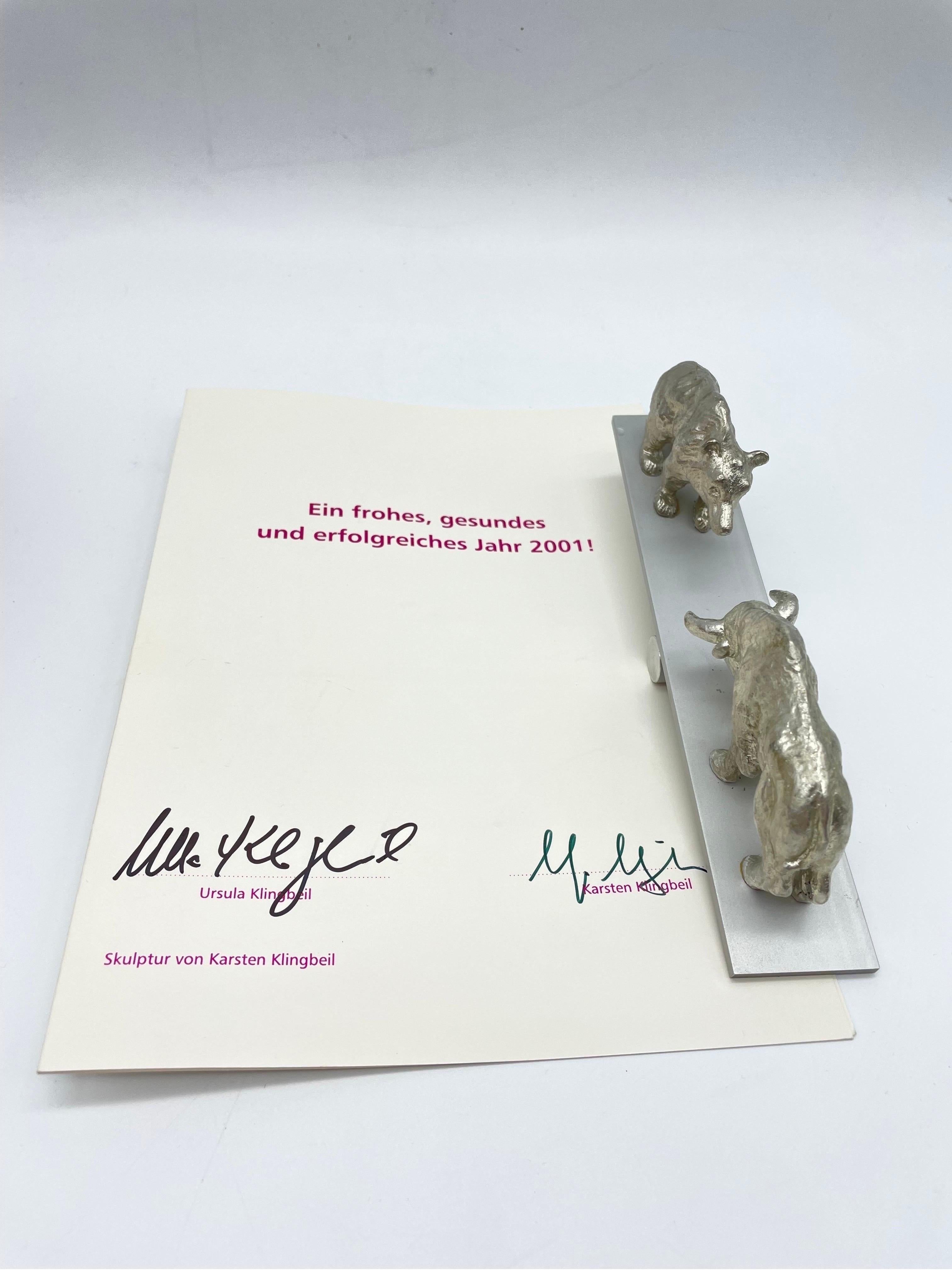 Sculpture Karsten Klingbeil (ours et taureau de Berlin). Accessoires de bureau/Porte-papier en vente 4