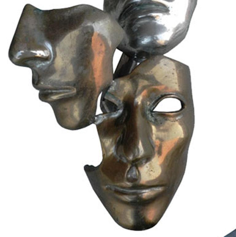 Patiné Lampe sculpturale avec décoration de visage en bronze et 3 patines, circa 1960/1970 en vente