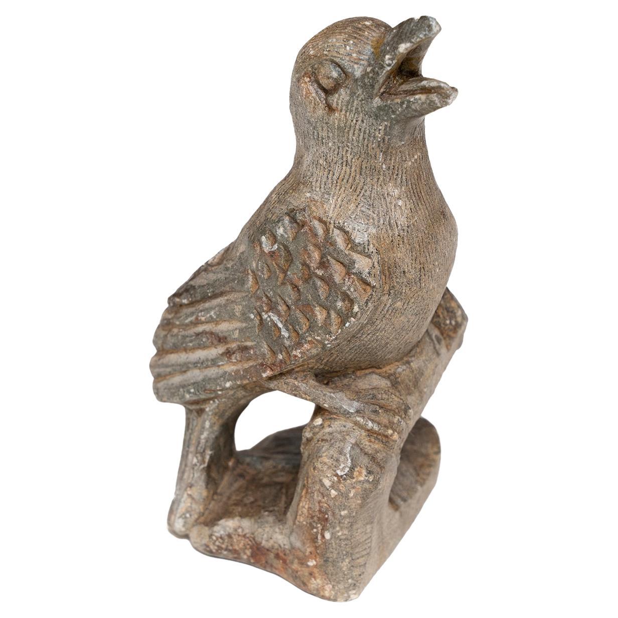 Sculpture oiseau chantant en marbre Hauteur 13 cm, 5 po.