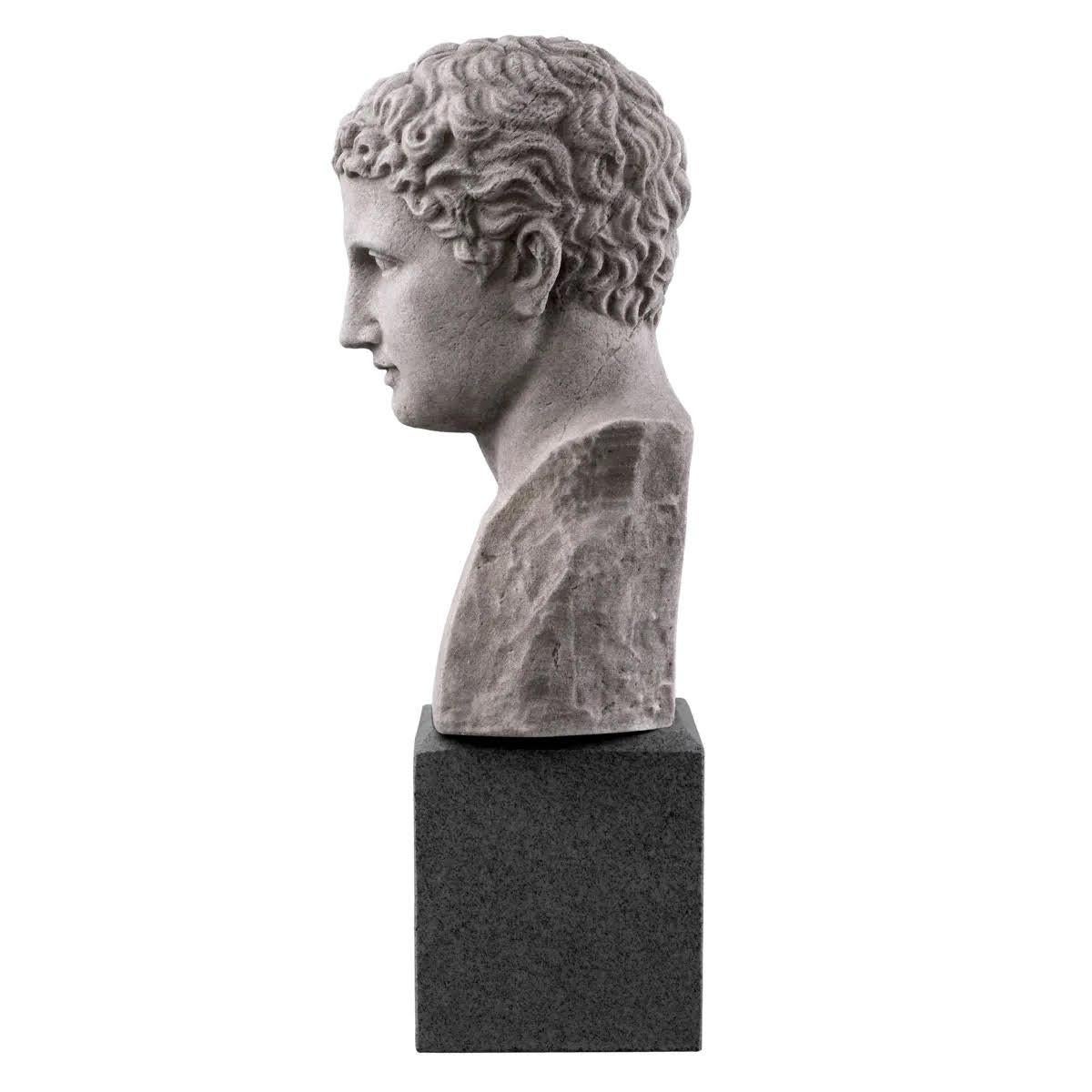 Greco Roman Sculpture, Marble Bust of a Roman in the Taste of Antiquity. For Sale