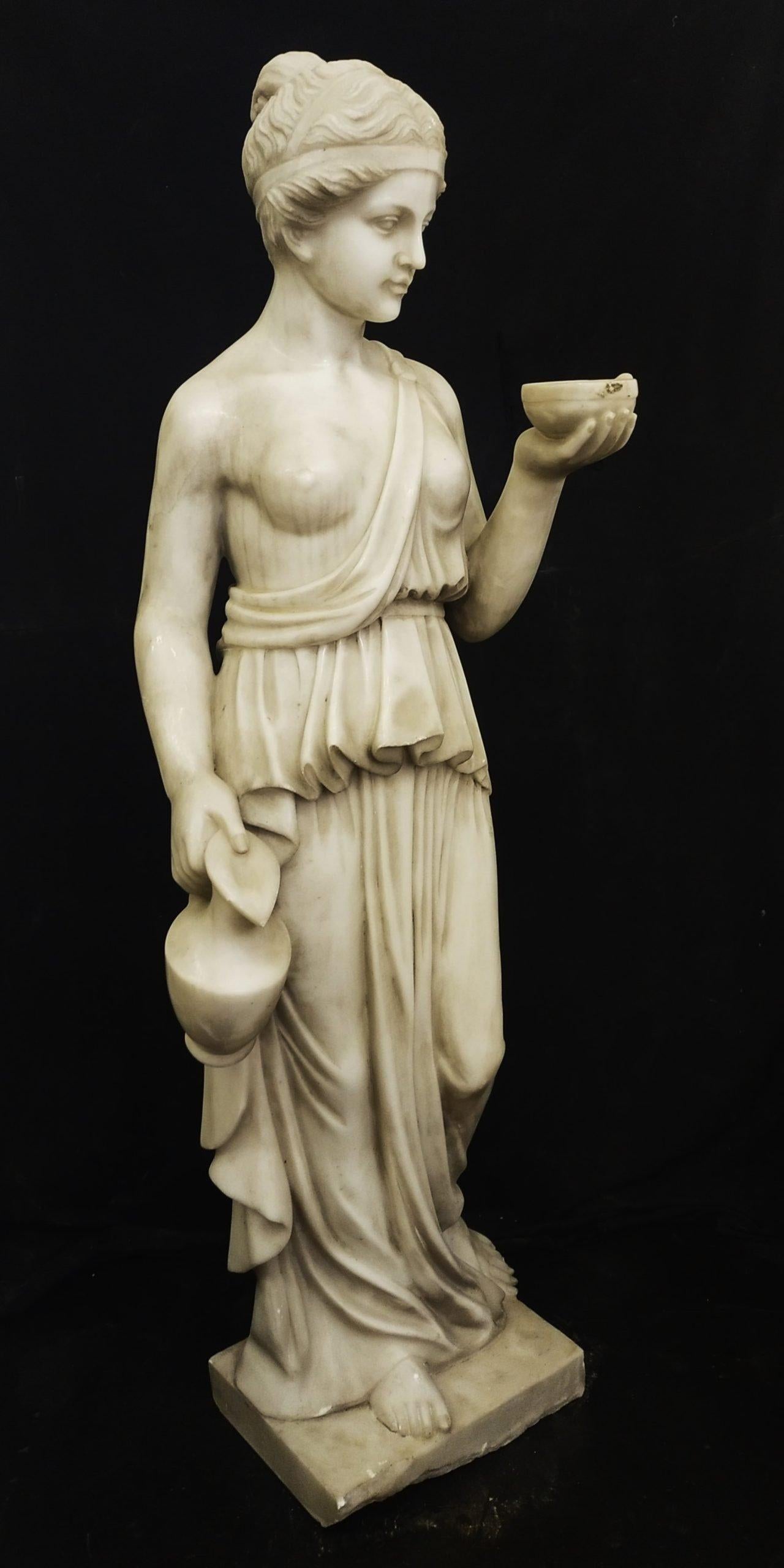 a divinity hera statue