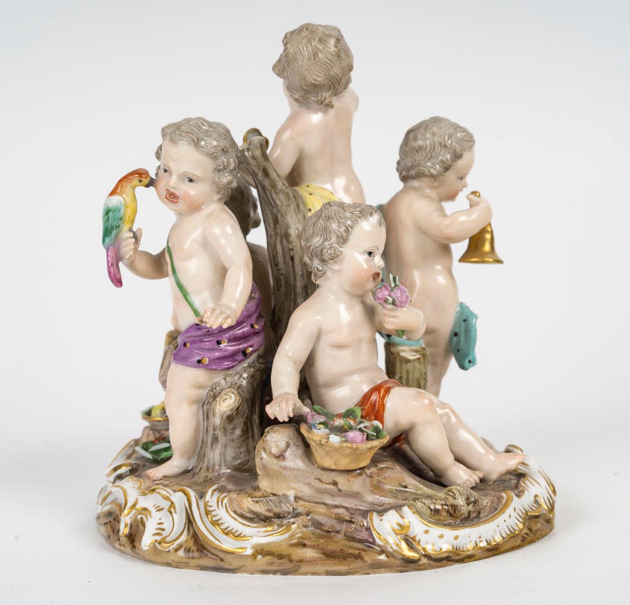 Scultura, Gruppo Meissen Porcelain, i 5 sensi, Periodo di Napoleone III. In condizioni buone in vendita a Saint-Ouen, FR