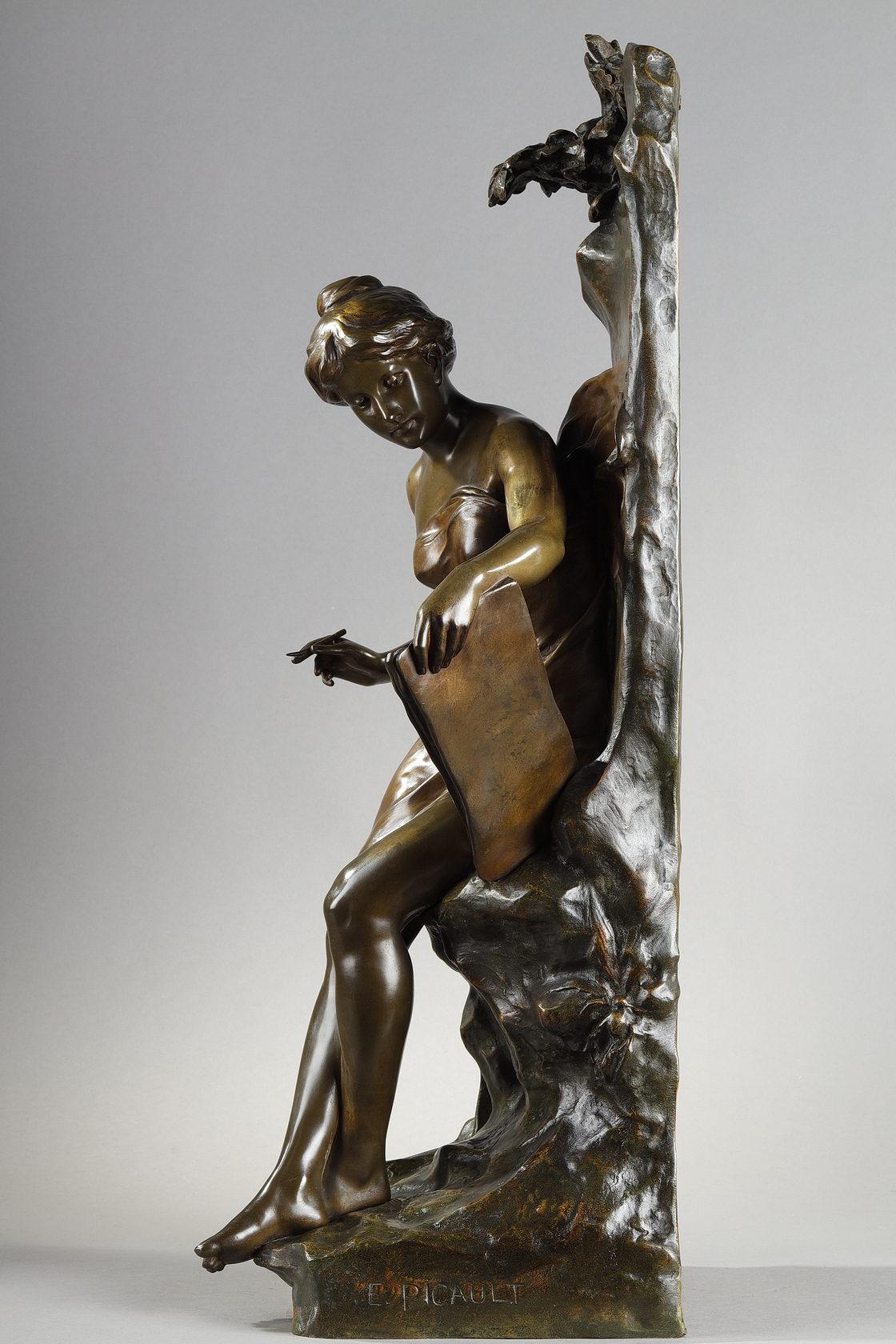 Français Sculpture Memoria en bronze patiné, signée Emile Louis Picault en vente