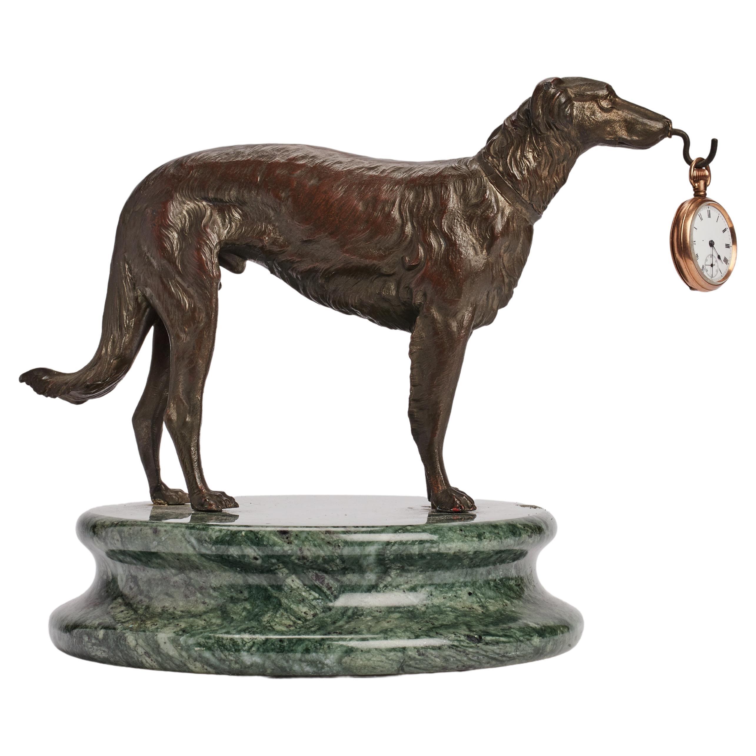 Sculpture d'un lévrier Borzoi, porte-montre, France, circa 1880. 