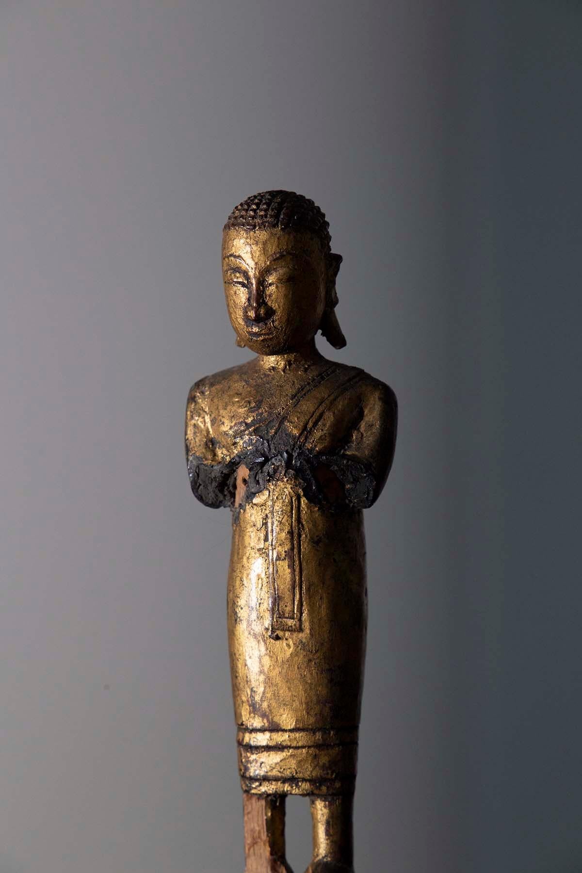 Anglo-Indian Sculpture of a Buddhist monk in praying wood Burma, 19th century For Sale