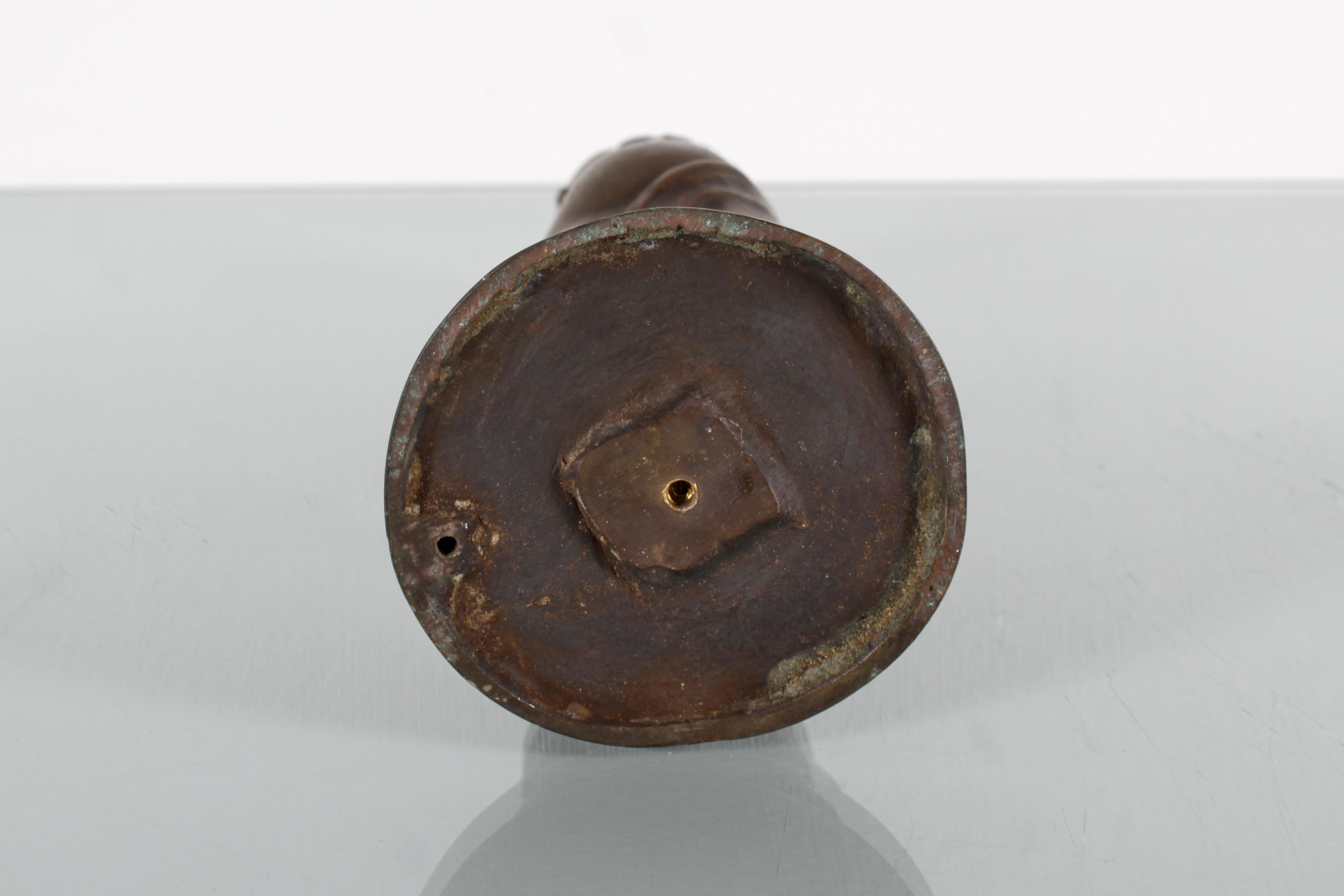 Sculpture of a child with arrows in solid bronze signed. 1920s For Sale 6