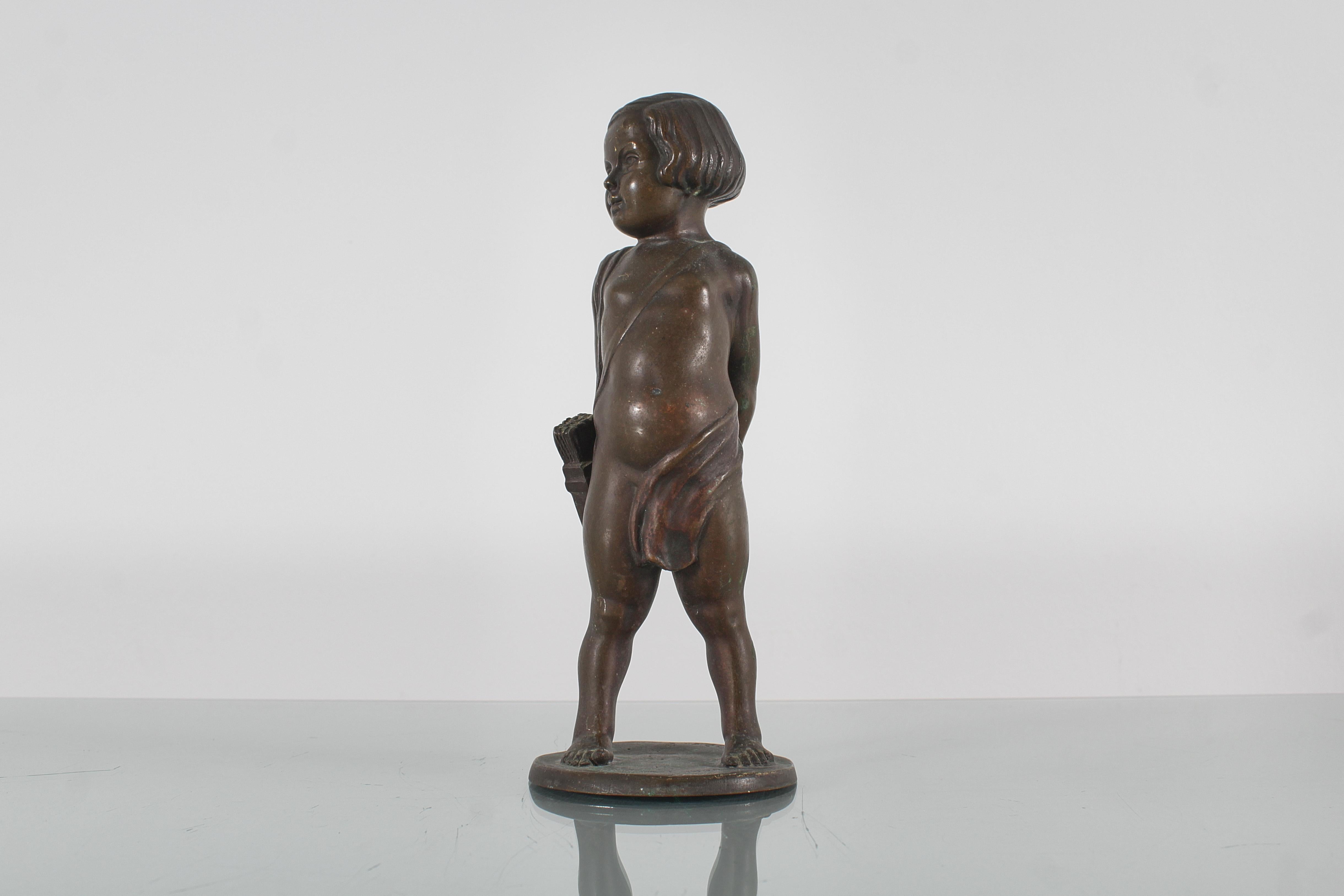 Valuable bronze sculpture depicting a child with arrows. On the base the incuse signature not completely decipherable (9th Jp. Lorenz.) and the inscription 