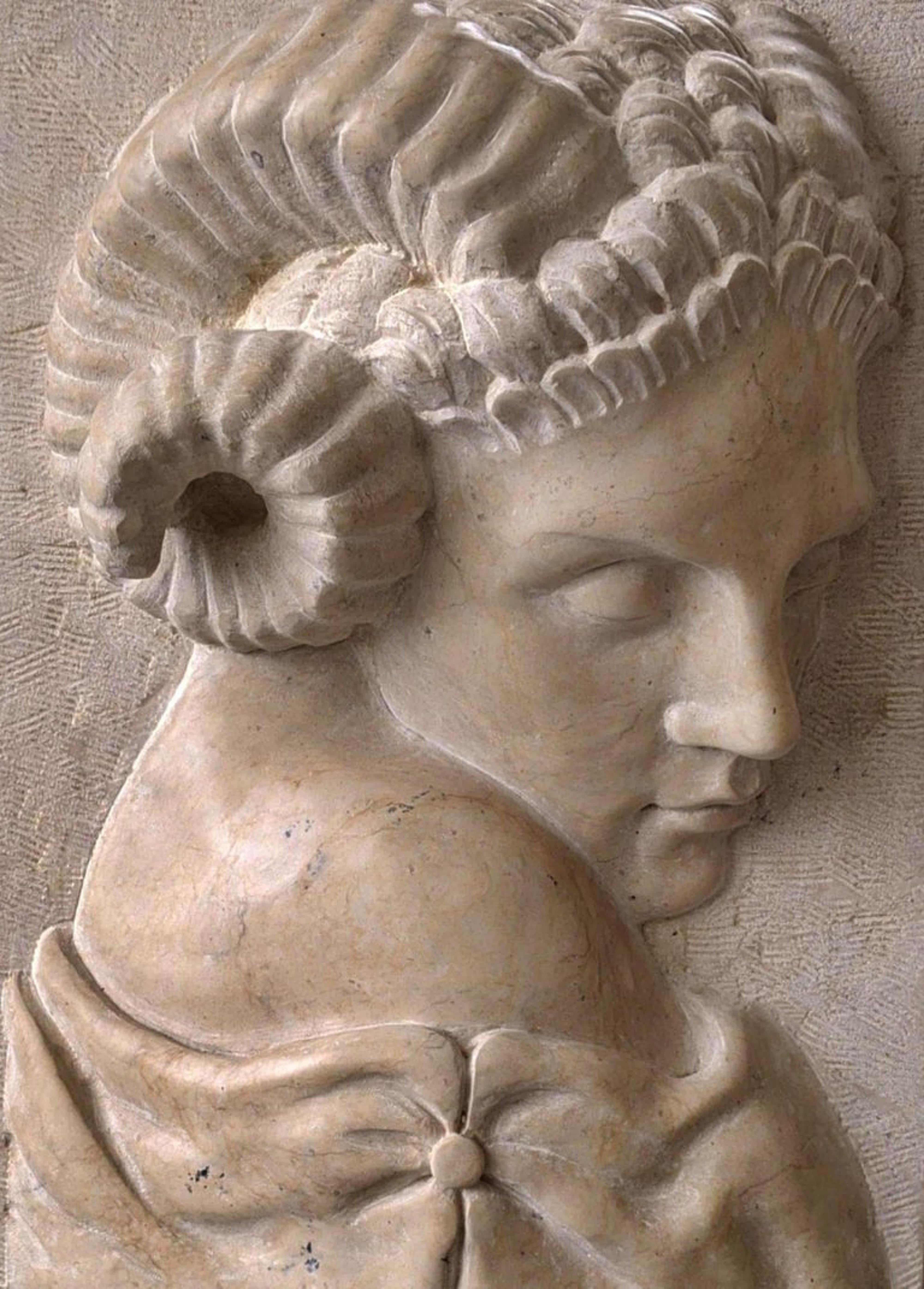 Baroque Sculpture de tête de faune en marbre jaune de Cléopâtre, début du 20e siècle en vente