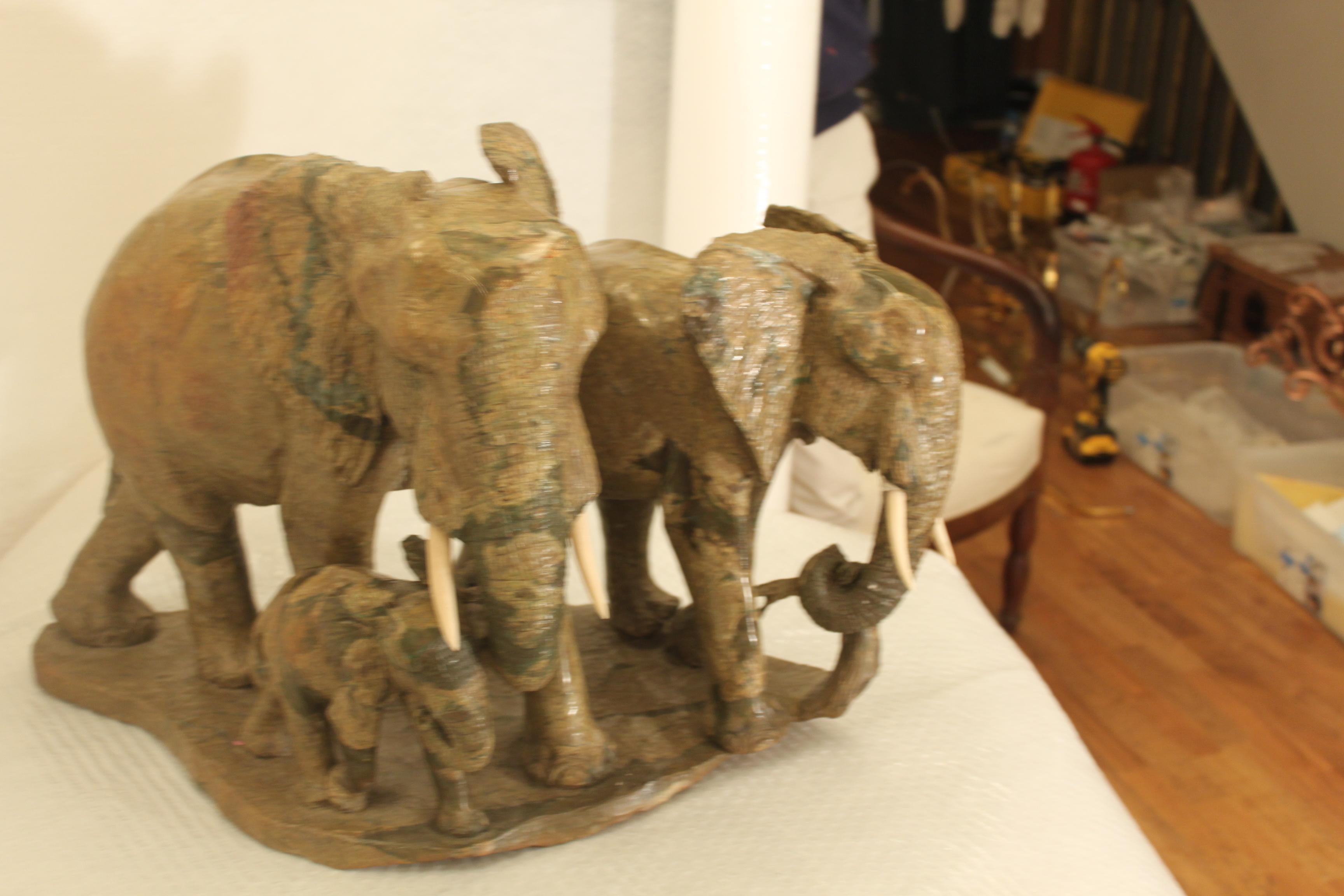 20th Century Sculpture of a Lovely Elephant Family in Verdite  For Sale