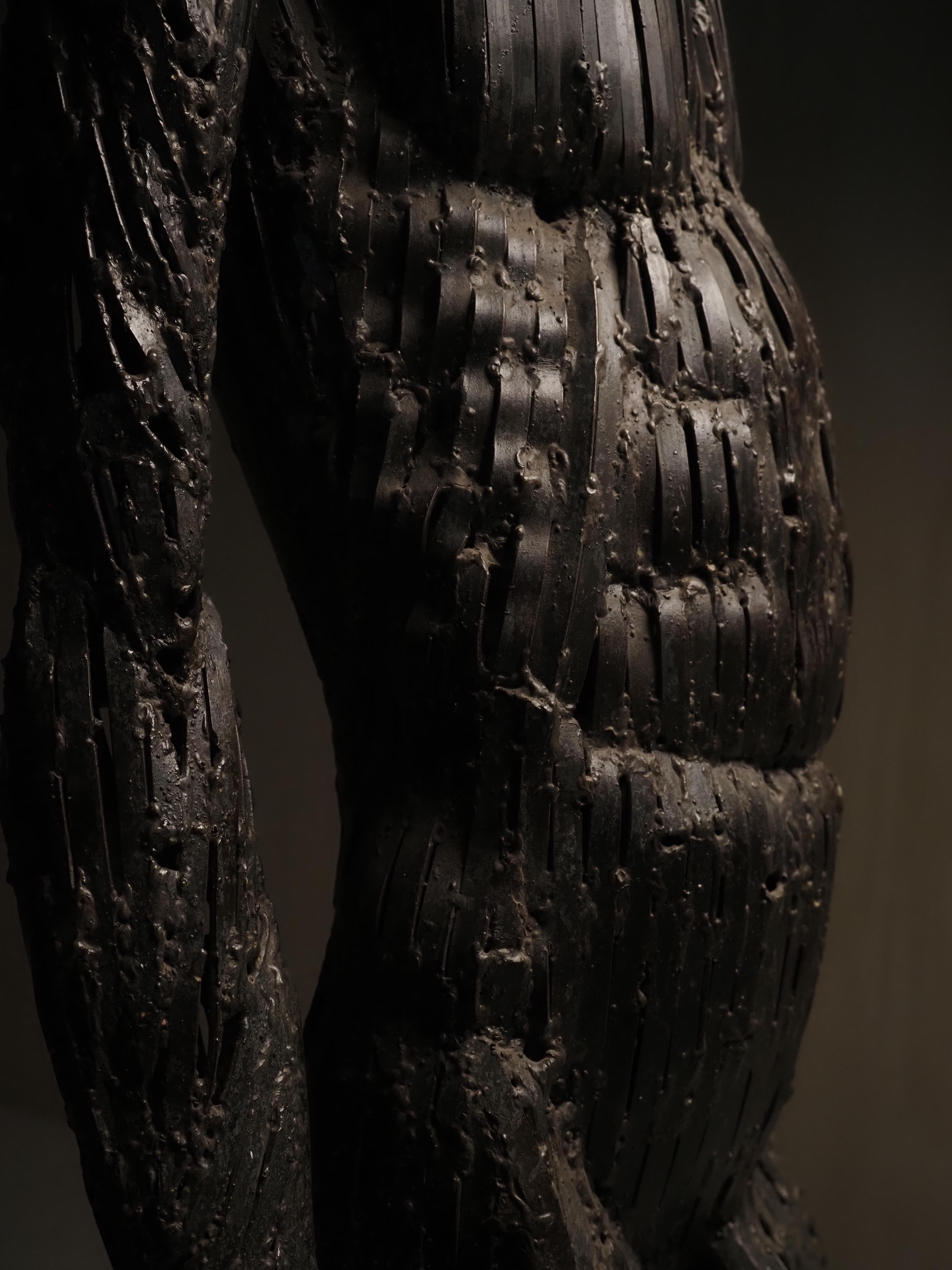 Fine XX secolo Scultura di un nudo maschile in vendita