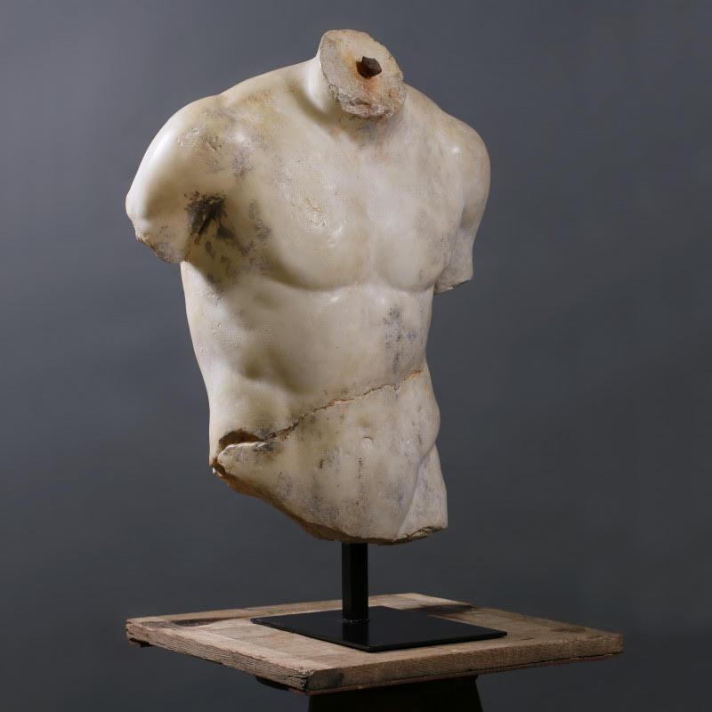 Moderno Scultura di un torso maschile in stile ellenistico, XXI secolo. in vendita