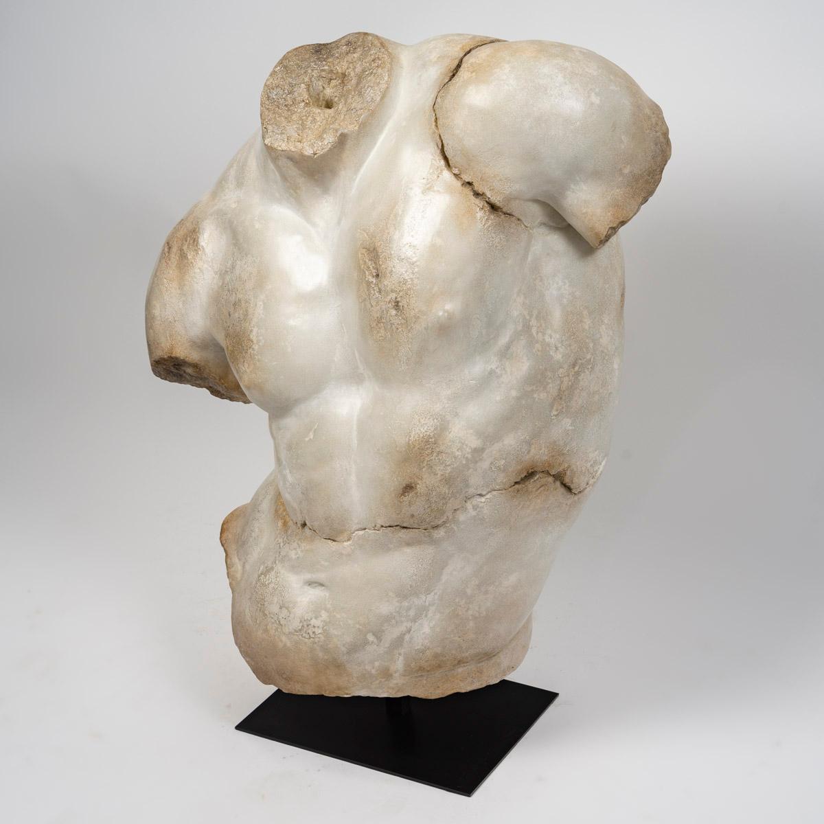 Skulptur eines männlichen Torso im hellenistischen Stil, 21. Jahrhundert. im Zustand „Neu“ im Angebot in Saint-Ouen, FR