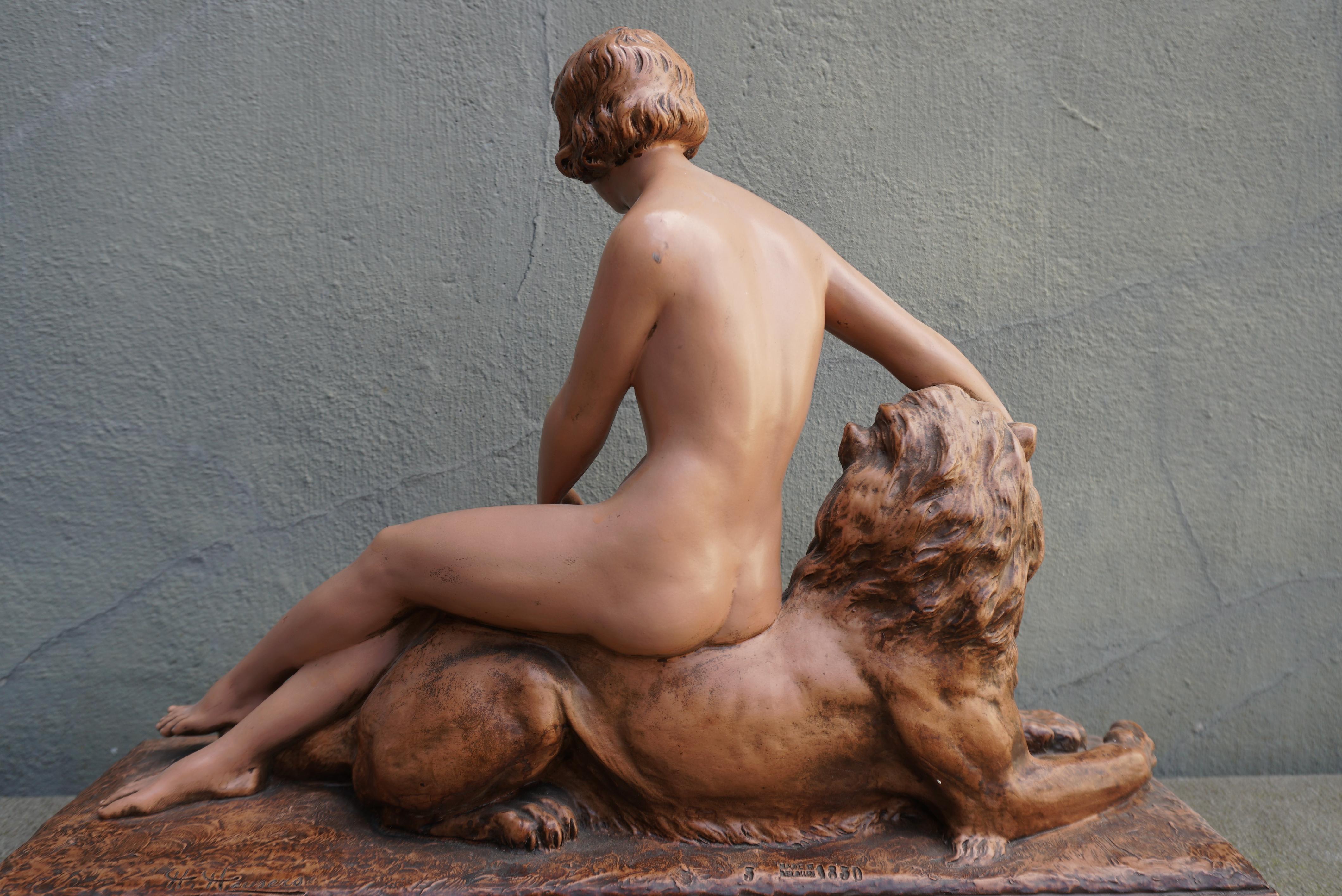 Sculpture of a Nude with Lion. Signed 'H.Heusers'. For Sale 3