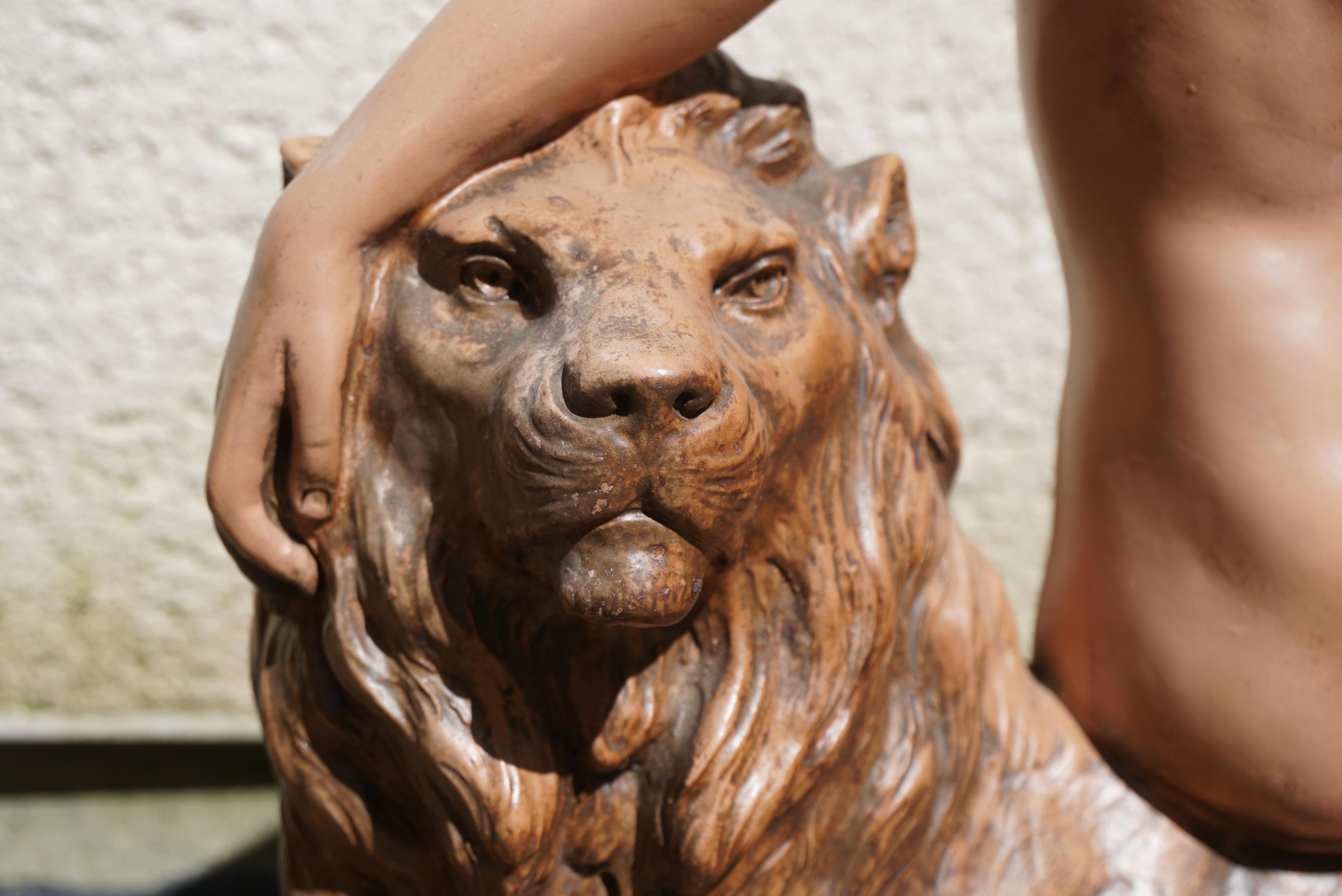 Sculpture of a Nude with Lion. Signed 'H.Heusers'. For Sale 7