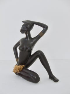 Skulptur einer afrikanischen Frau, die posiert, von Leopold Anzengruber