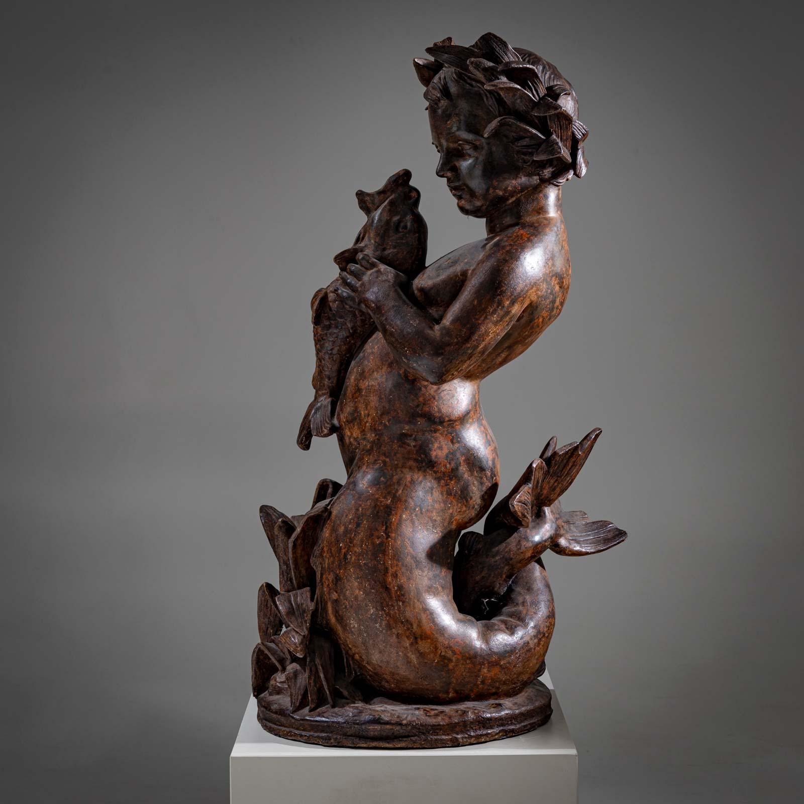 Européen Sculpture d'une Putti en Verseau, début du 20e siècle en vente