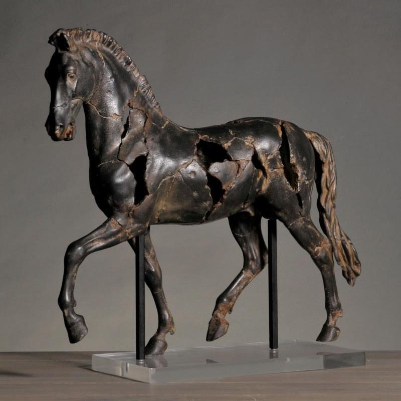 Modern Sculpture of a Walking Horse, Contemporary Work, XXIst Century. For Sale