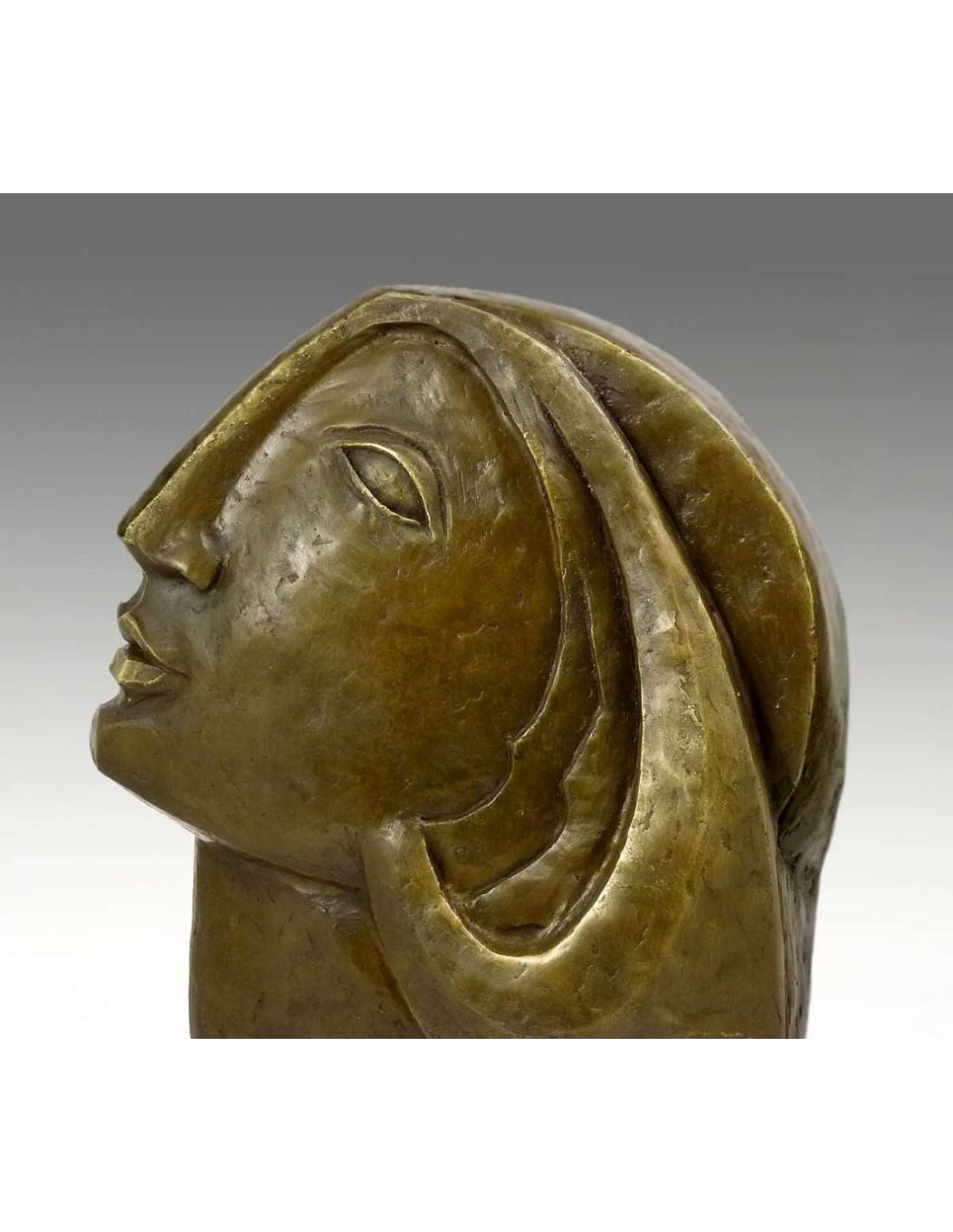 Scultura di una testa di donna in bronzo patinato dopo Picasso, arte contemporanea, 21° secolo.

Scultura di una testa di donna in bronzo patinato dopo Picasso, arte contemporanea, 21° secolo.
h: 36 cm, l: 27 cm, p: 18 cm
Peso: 6,2 kg

