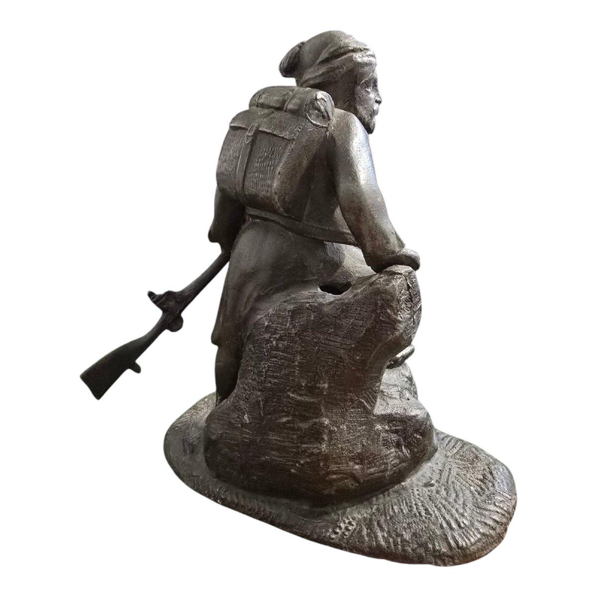 Skulptur eines algerischen Zouaven - 19. Jahrhundert (Moderne) im Angebot