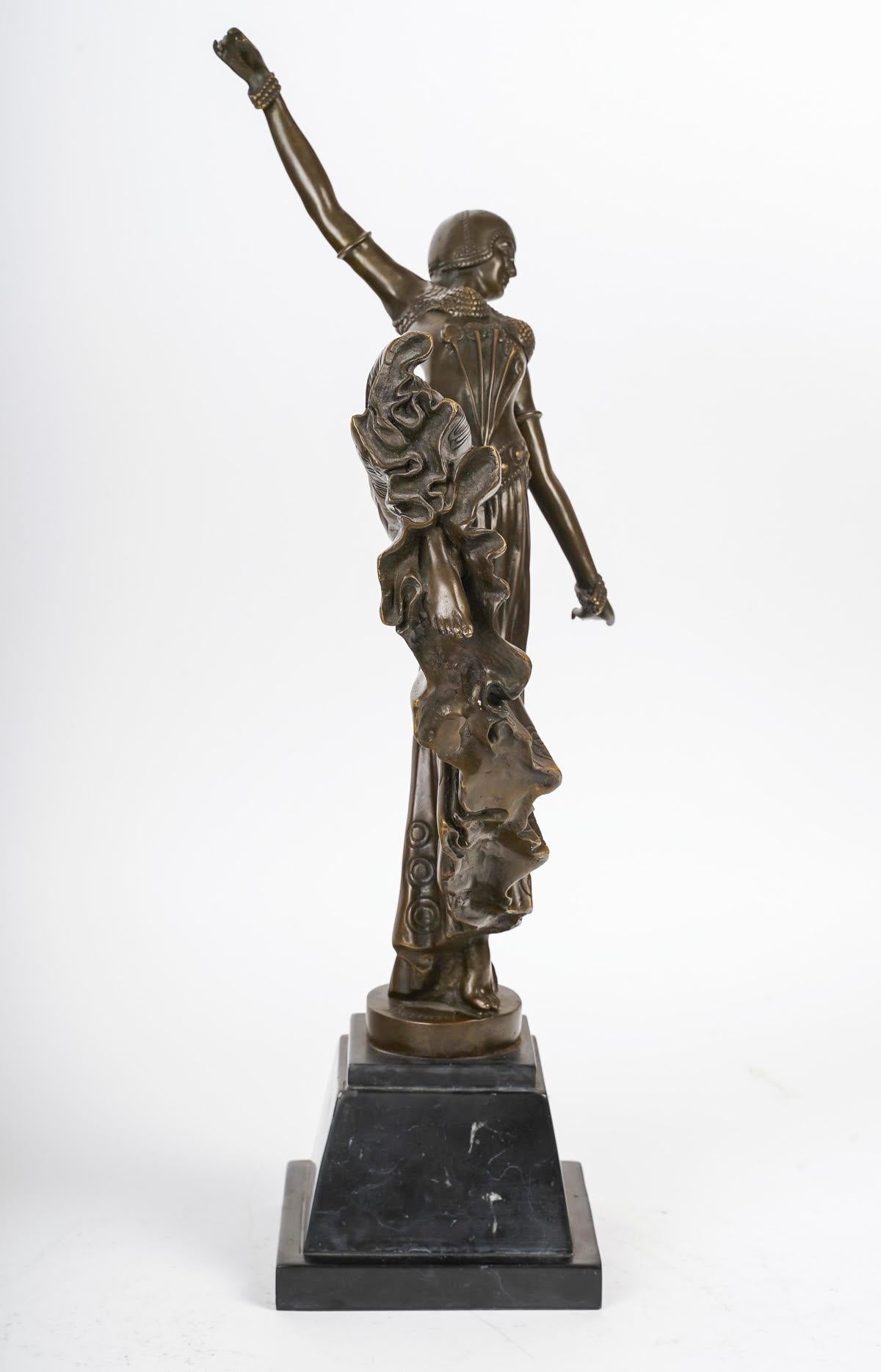 Sculpture of an Art Deco style Dancer in Bronze on a Marble Base, 20th Century. For Sale 1