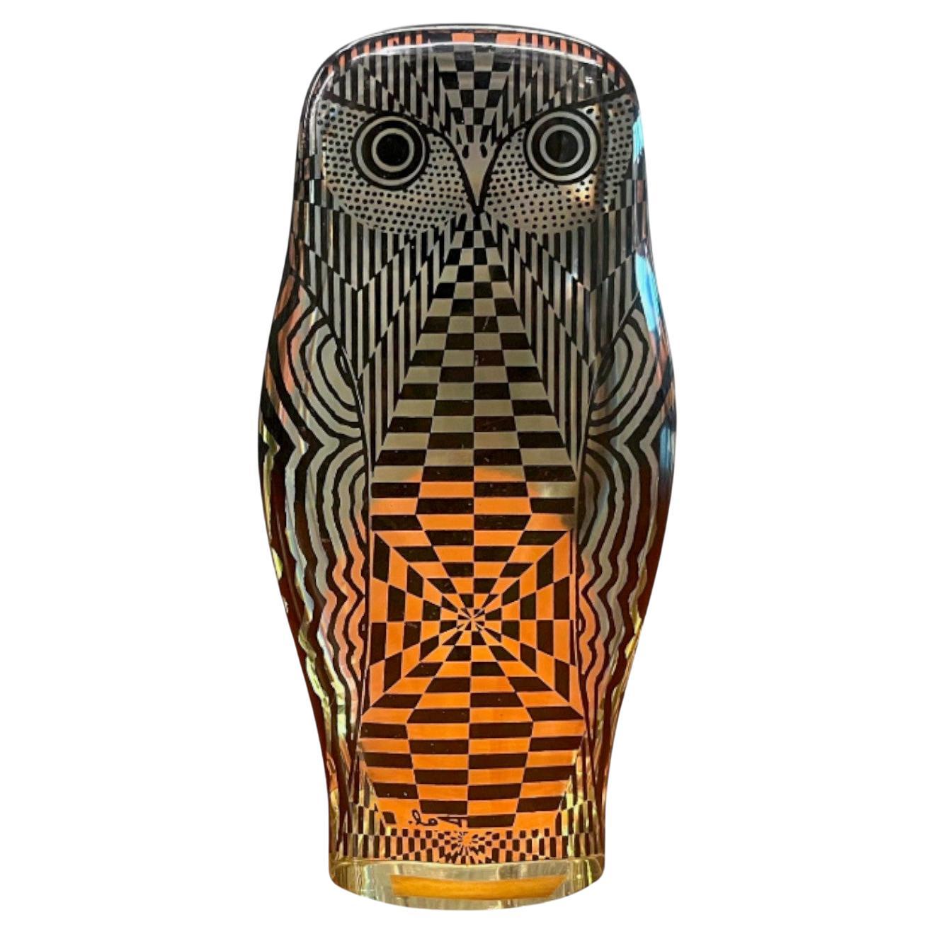Sculpture d'un hibou en résine, Abraham Palatinik, 1960 - Lot 738 en vente