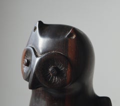 Sculpture of an owl in solid macassar ebony, 1910s, Austria
