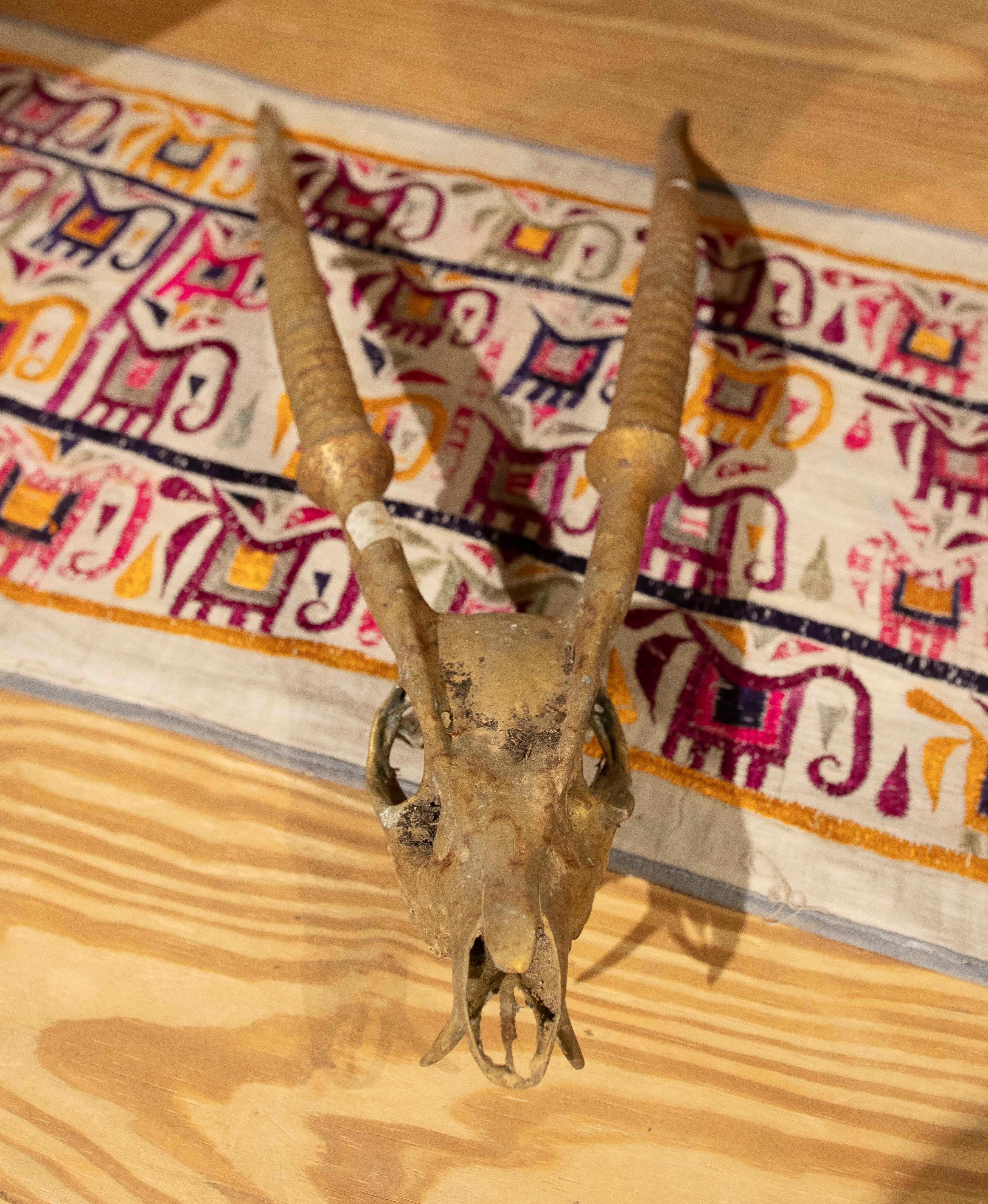 Sculpture of Animal Antlers in Gilt Bronze In Good Condition For Sale In Marbella, ES