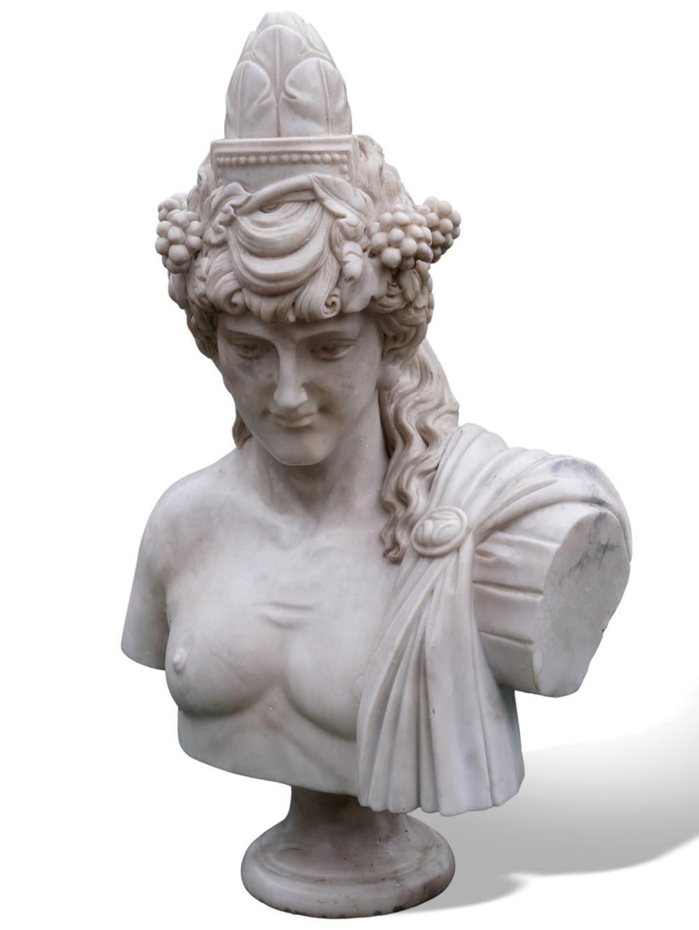 20th Century Sculpture of Antinoo in marble For Sale