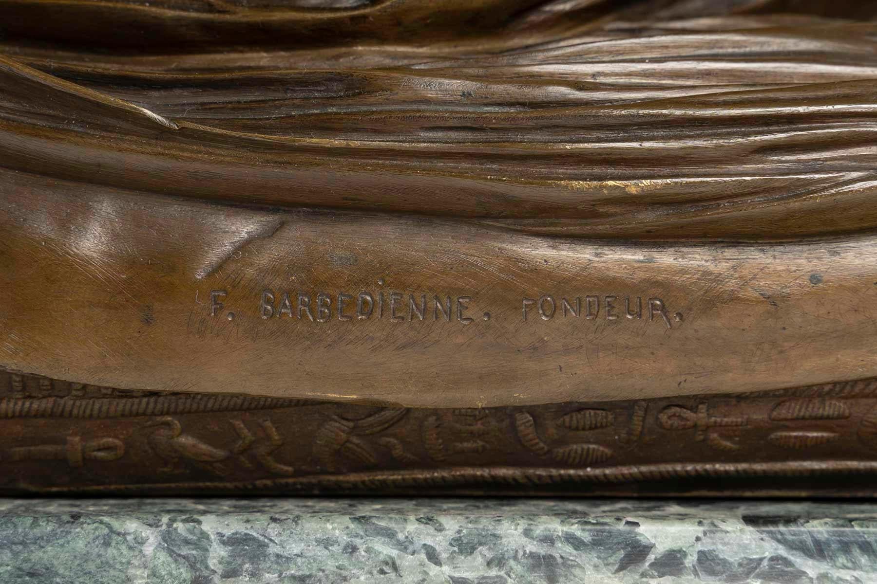 Sculpture de Cléopâtre couchée, sculpture signée Barbedienne, période Napoléon en vente 5