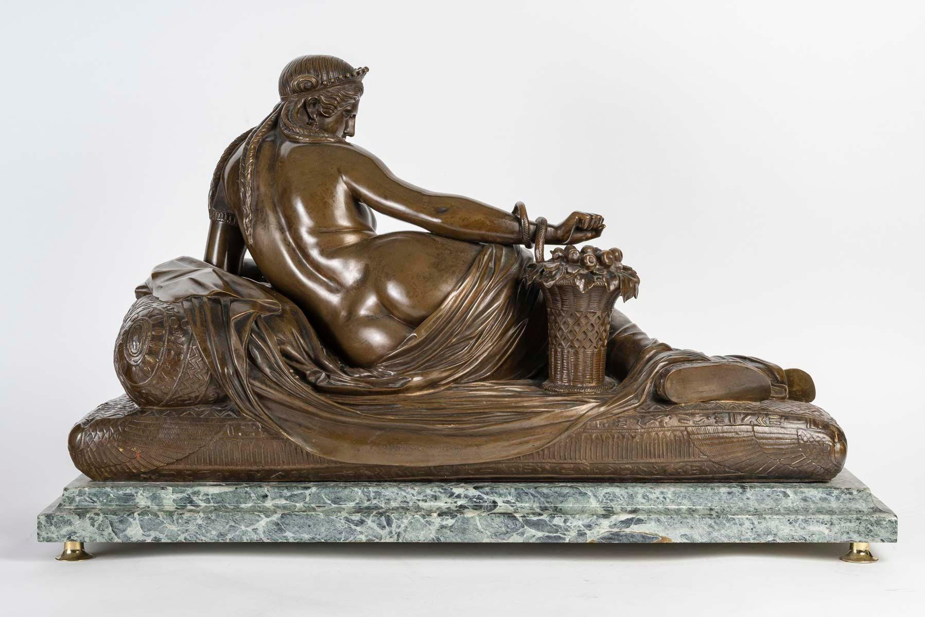 Sculpture of Cleopatra Reclining, Sculpture Signed Barbedienne, Napoleon Period. For Sale 2